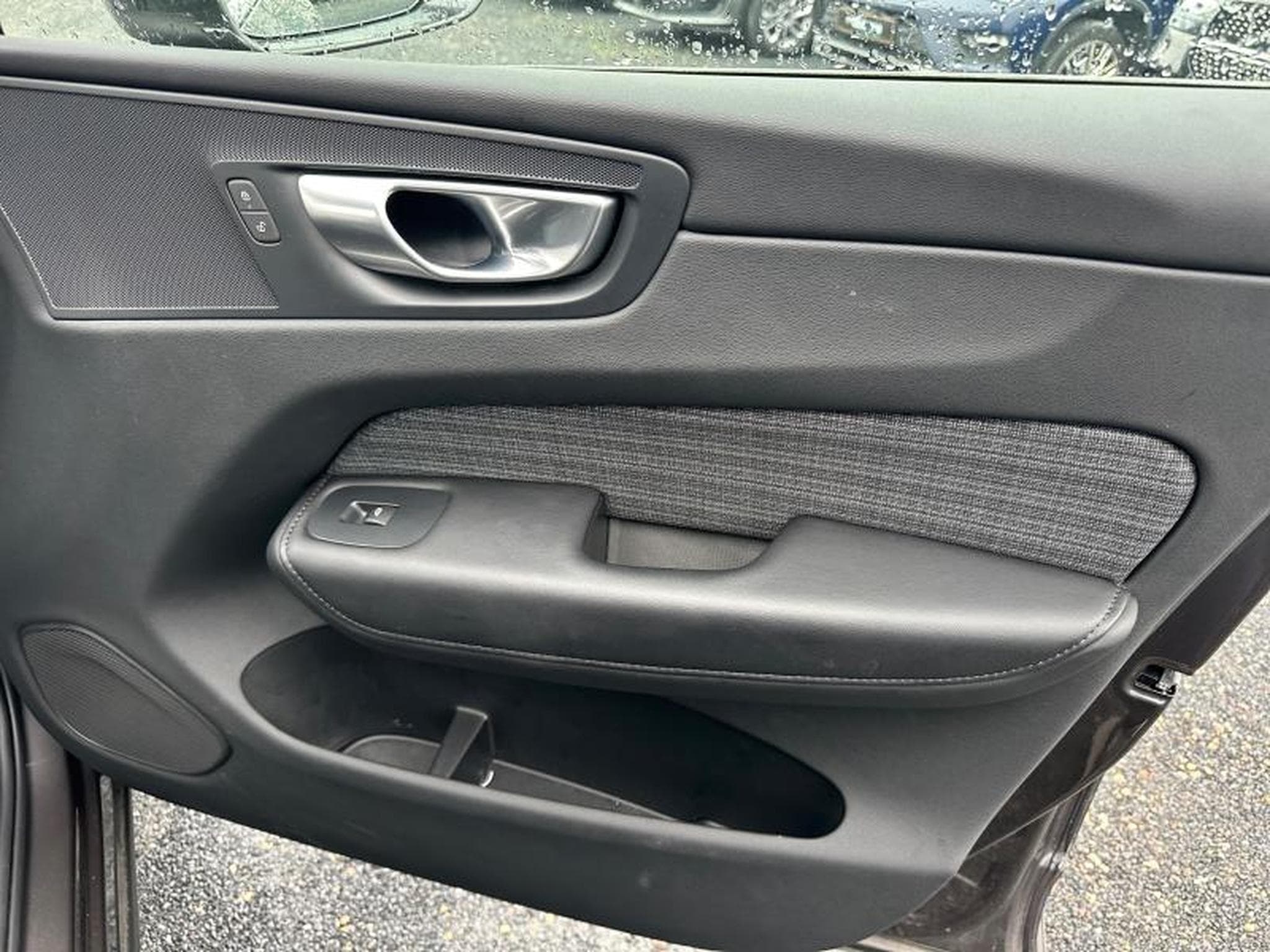 Volvo XC60 B4 Core / Diesel (2023) - Photo 20