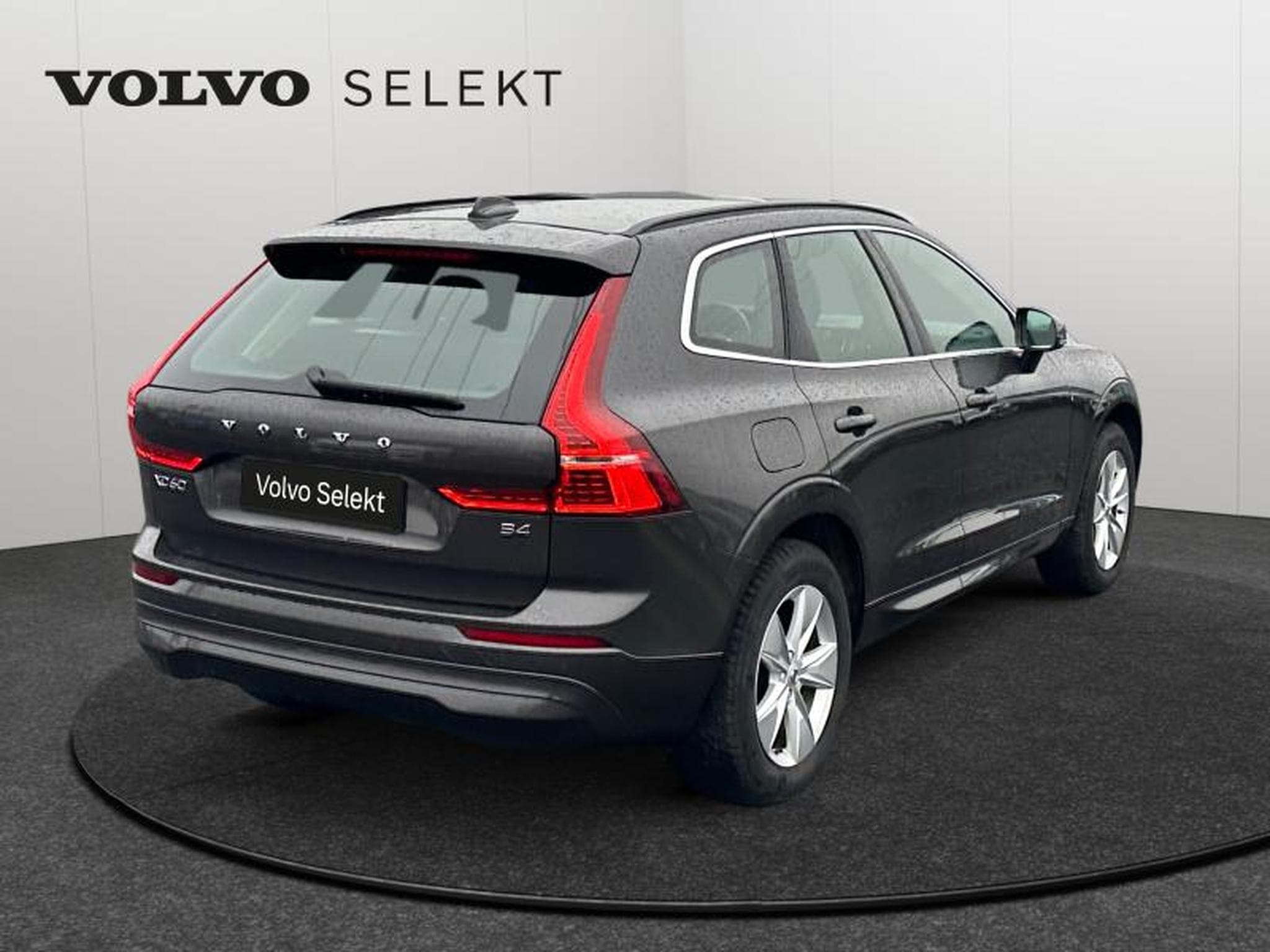 Volvo XC60 B4 Core / Diesel (2023) - Photo 6