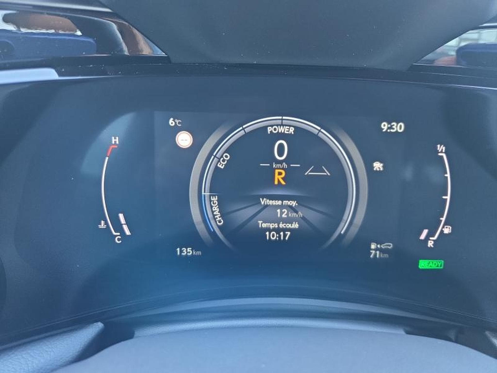 Lexus NX Executive Line / Hybrid (2025) - Photo 17