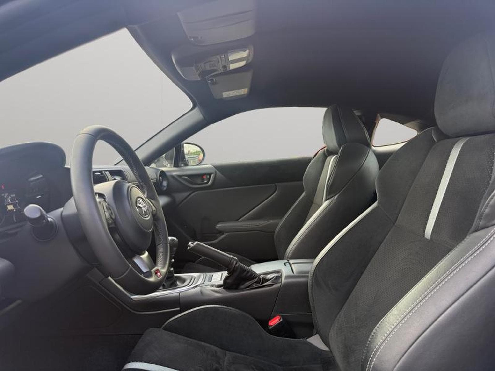 Toyota GR86 ZN8 (2024) - Photo 12