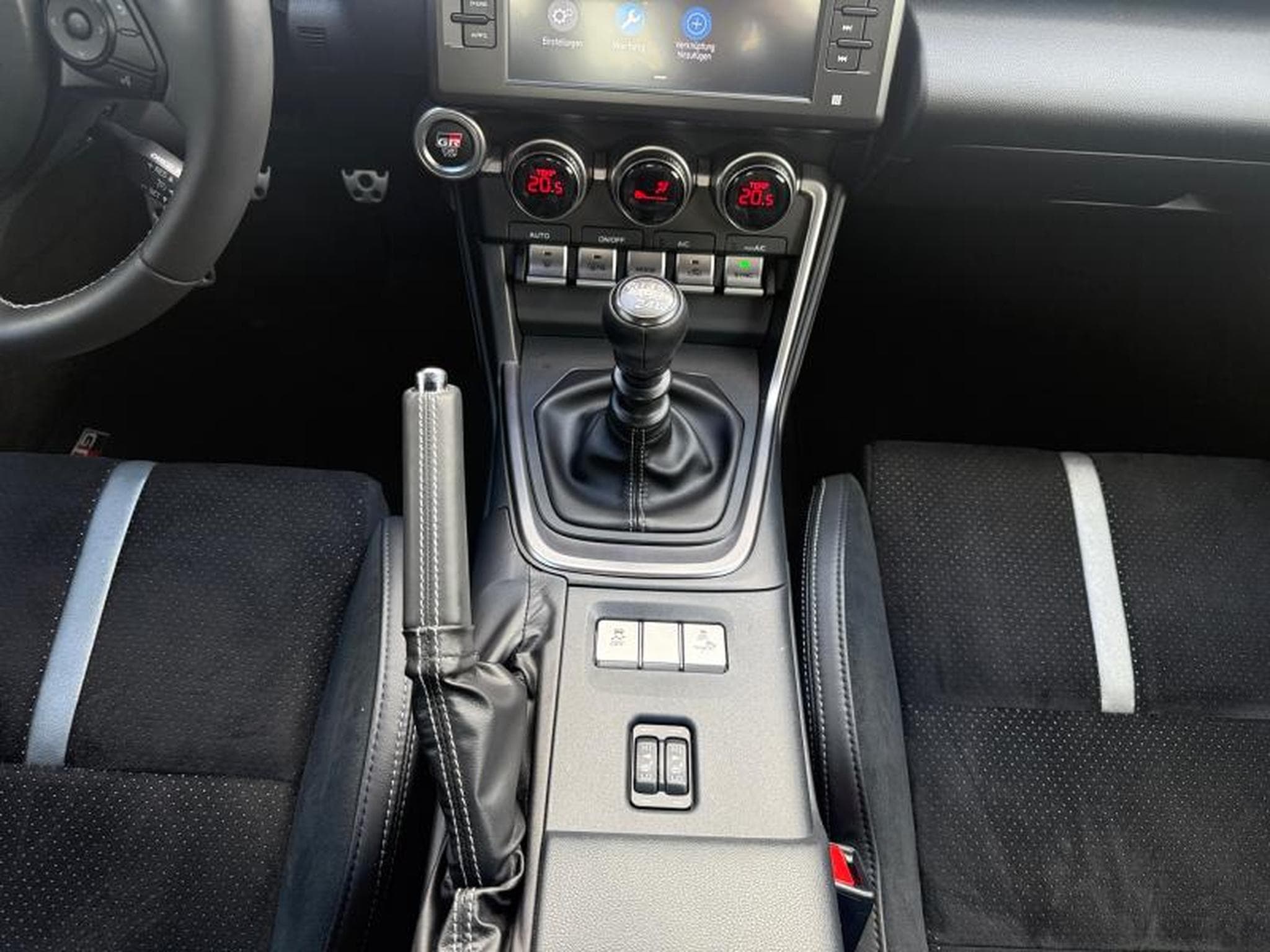 Toyota GR86 ZN8 (2024) - Photo 13