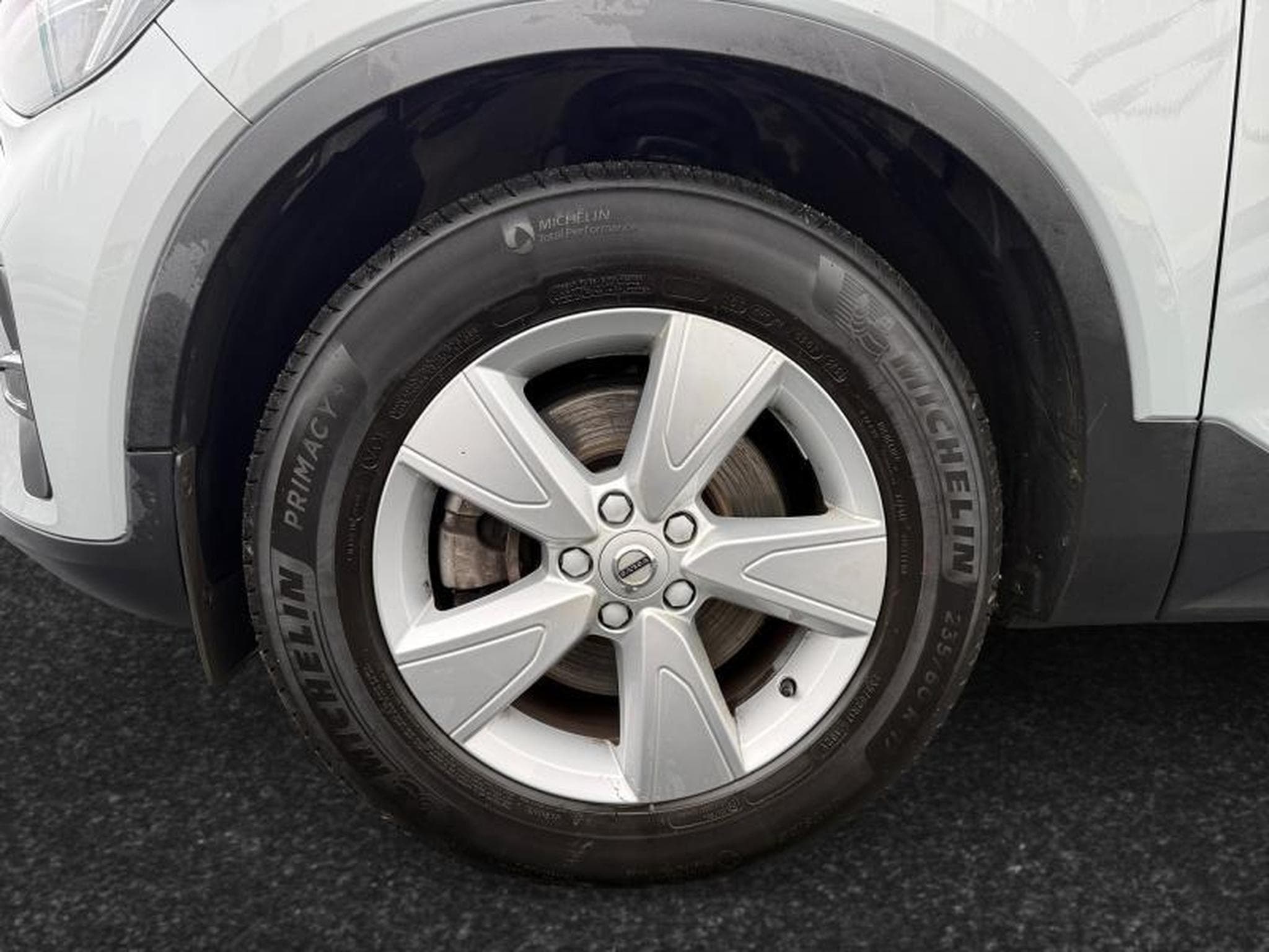 Volvo XC40 B3 Core / Essence (2023) - Photo 14