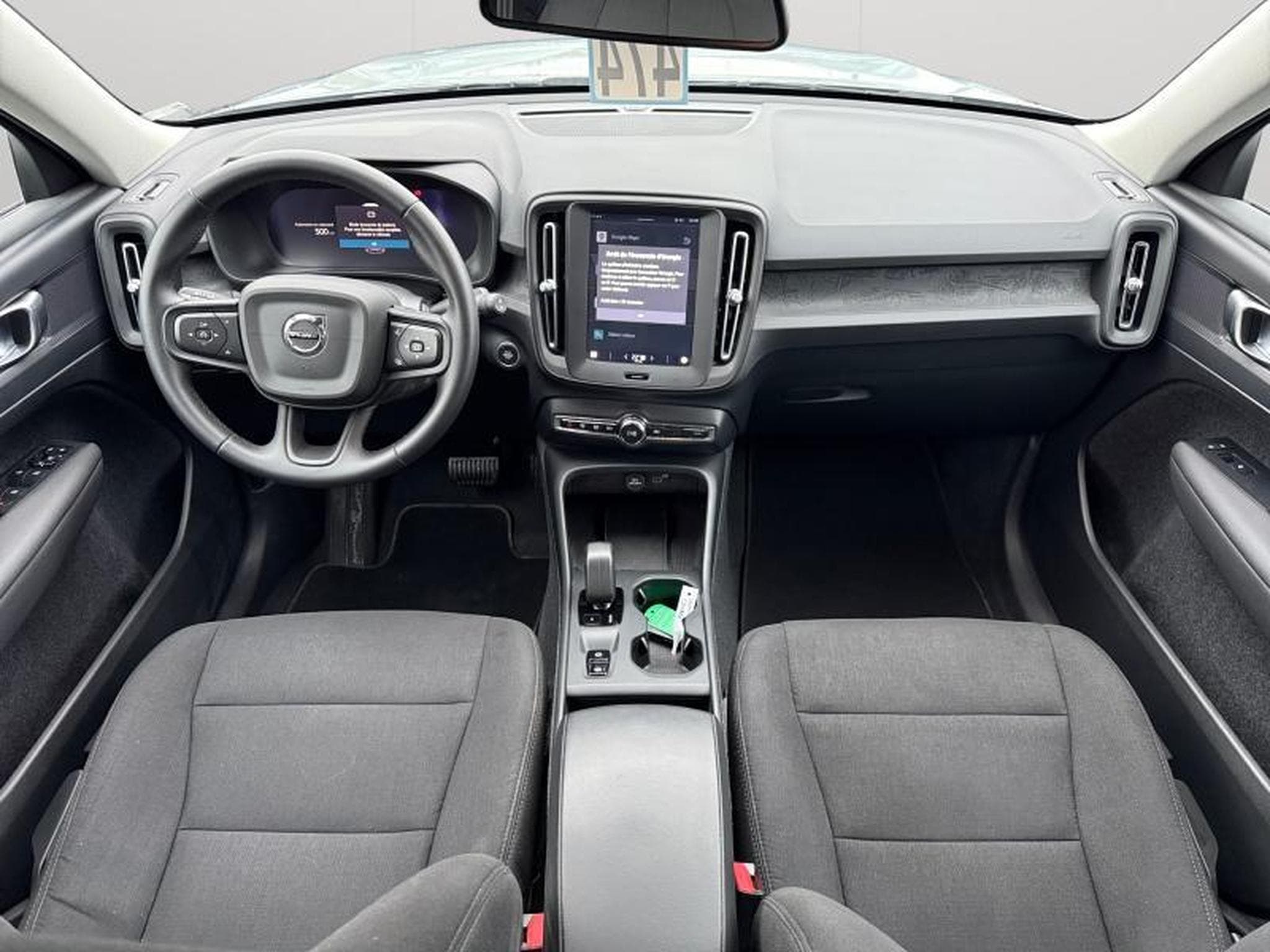 Volvo XC40 B3 Core / Essence (2023) - Photo 3