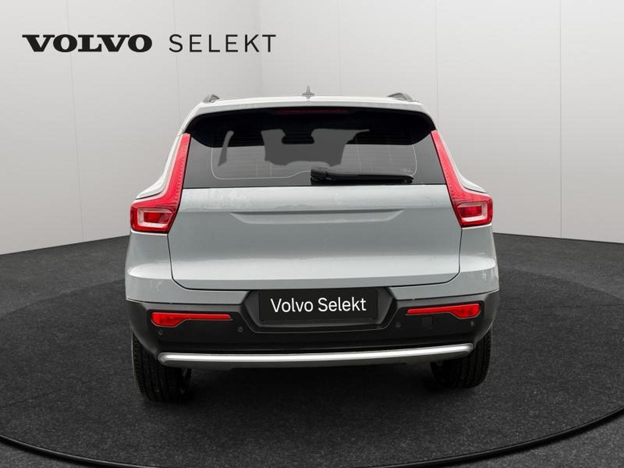 Volvo XC40 B3 Core / Essence (2023) - Photo 6