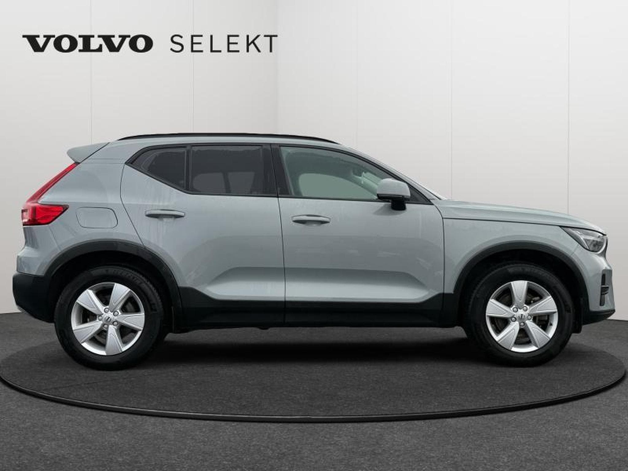 Volvo XC40 B3 Core / Essence (2023) - Photo 7