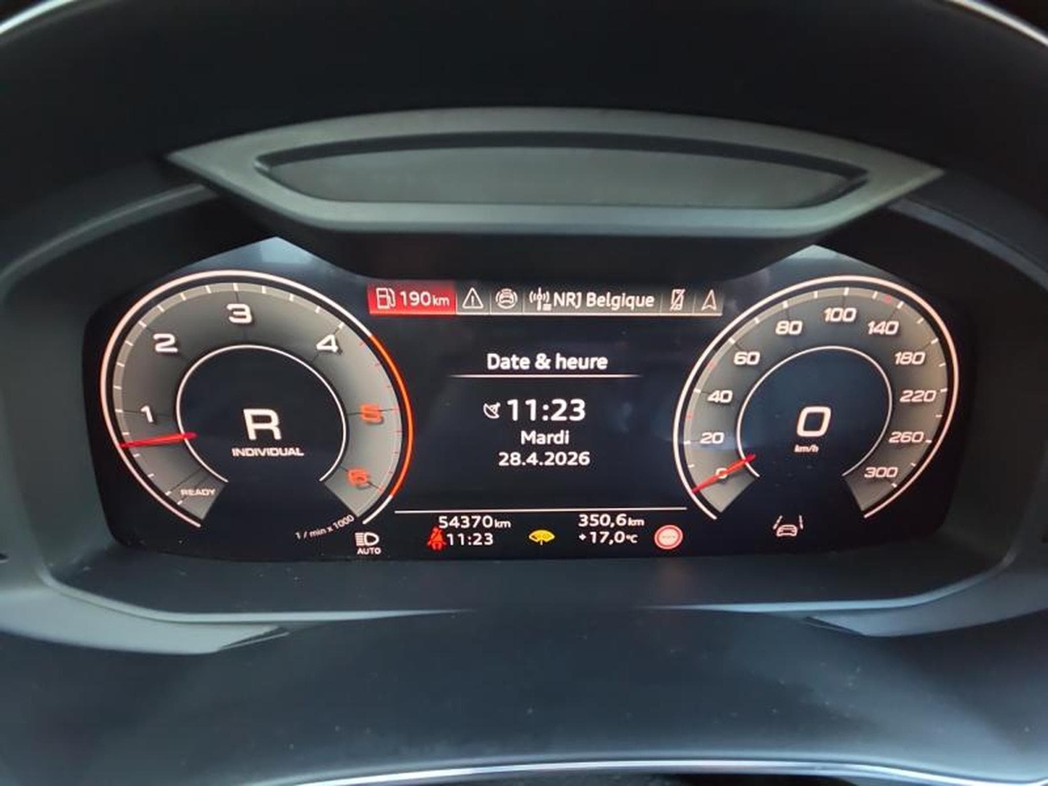 Audi A6 Allroad Quattro 50TDI / Diesel (2023) - Photo 17