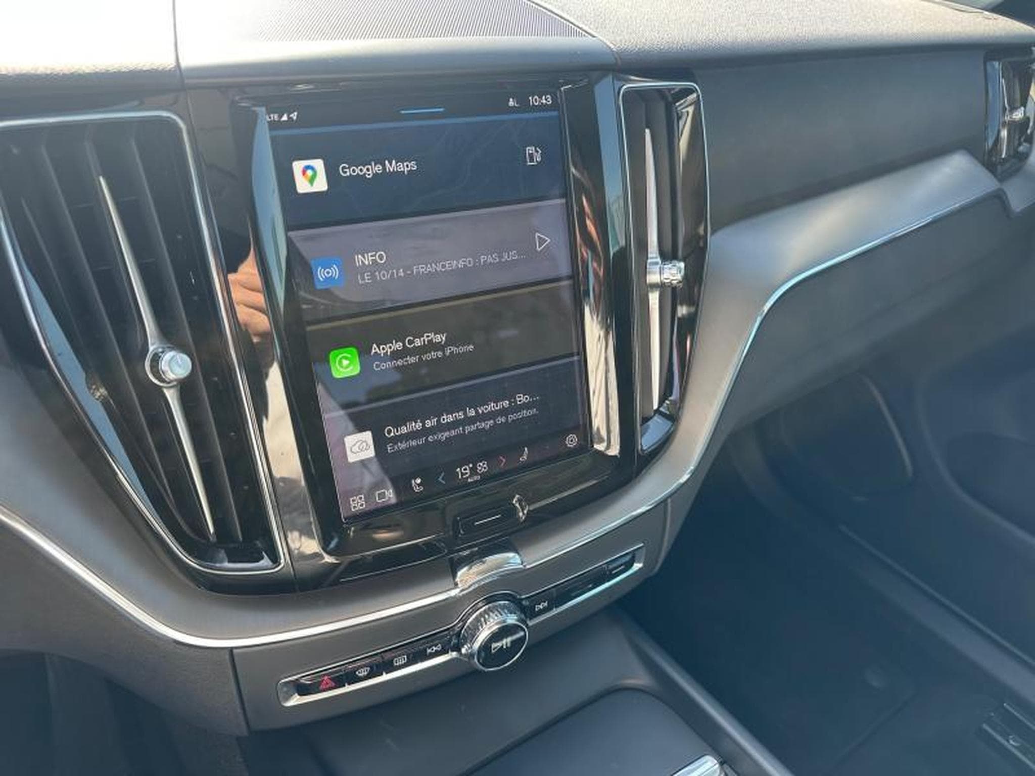 Volvo XC60 B4 Core / Diesel (2023) - Photo 16