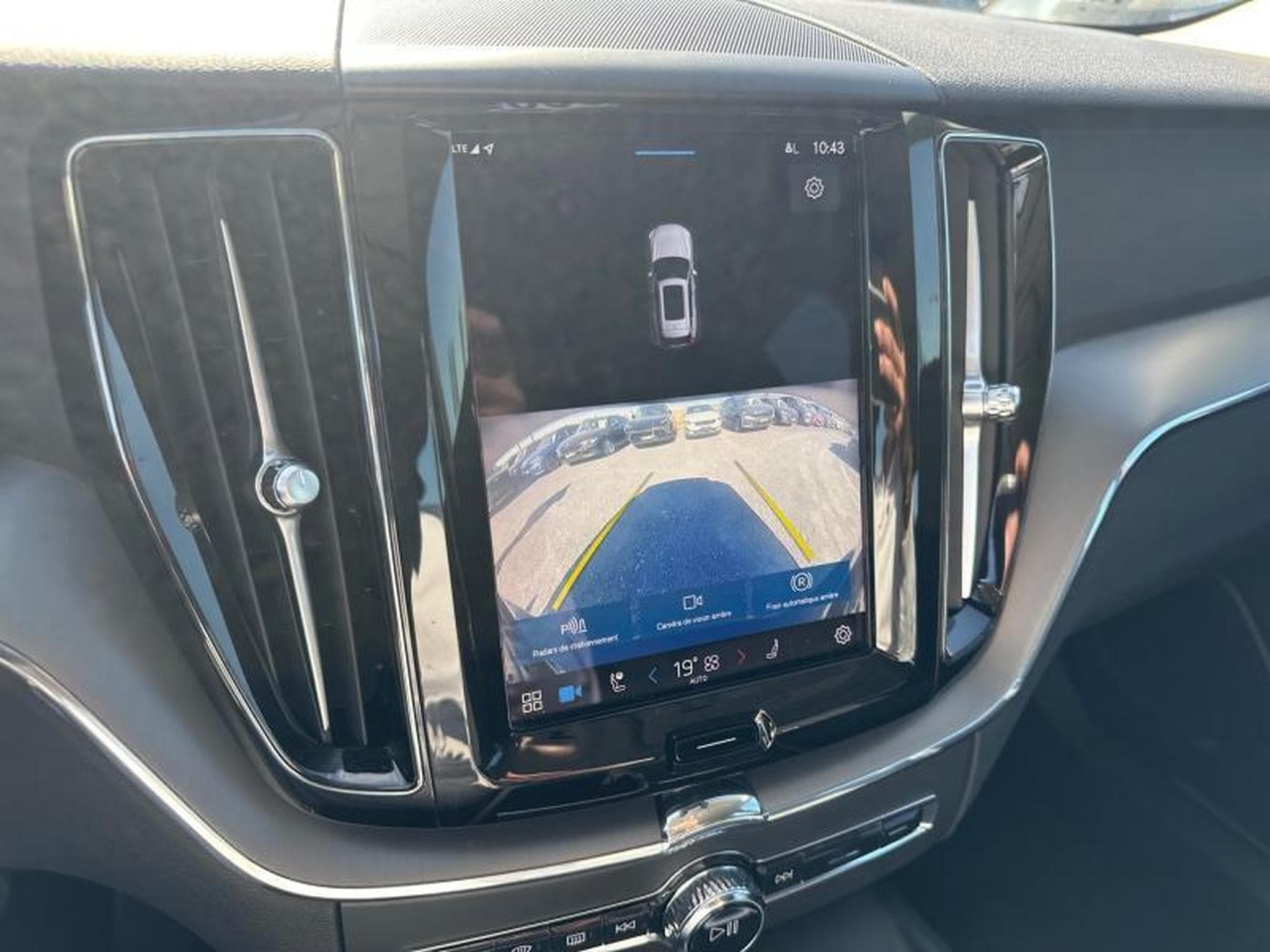 Volvo XC60 B4 Core / Diesel (2023) - Photo 17