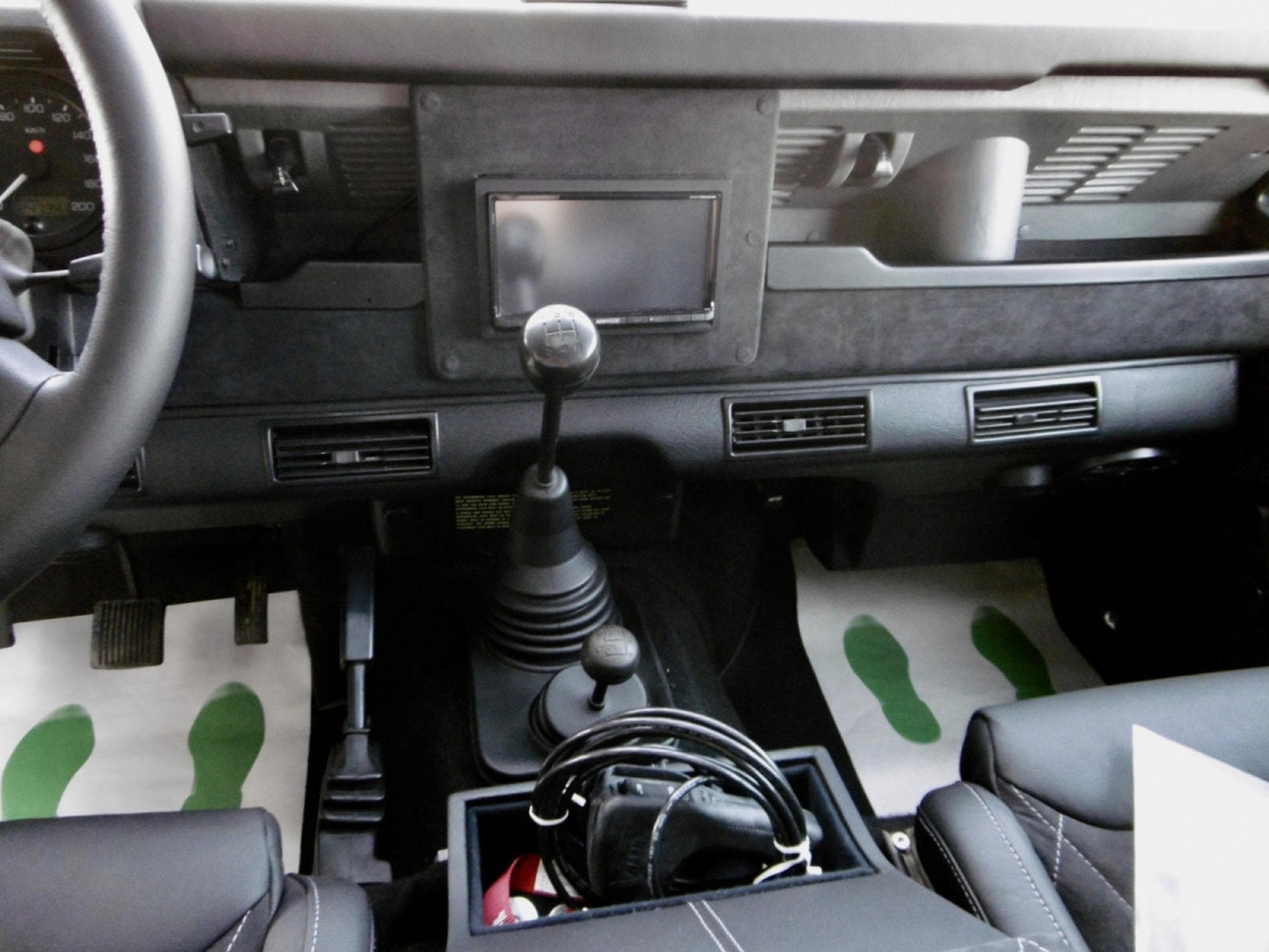 Land-Rover Defender 110 2.5 Td5 SW (2001) - Photo 10