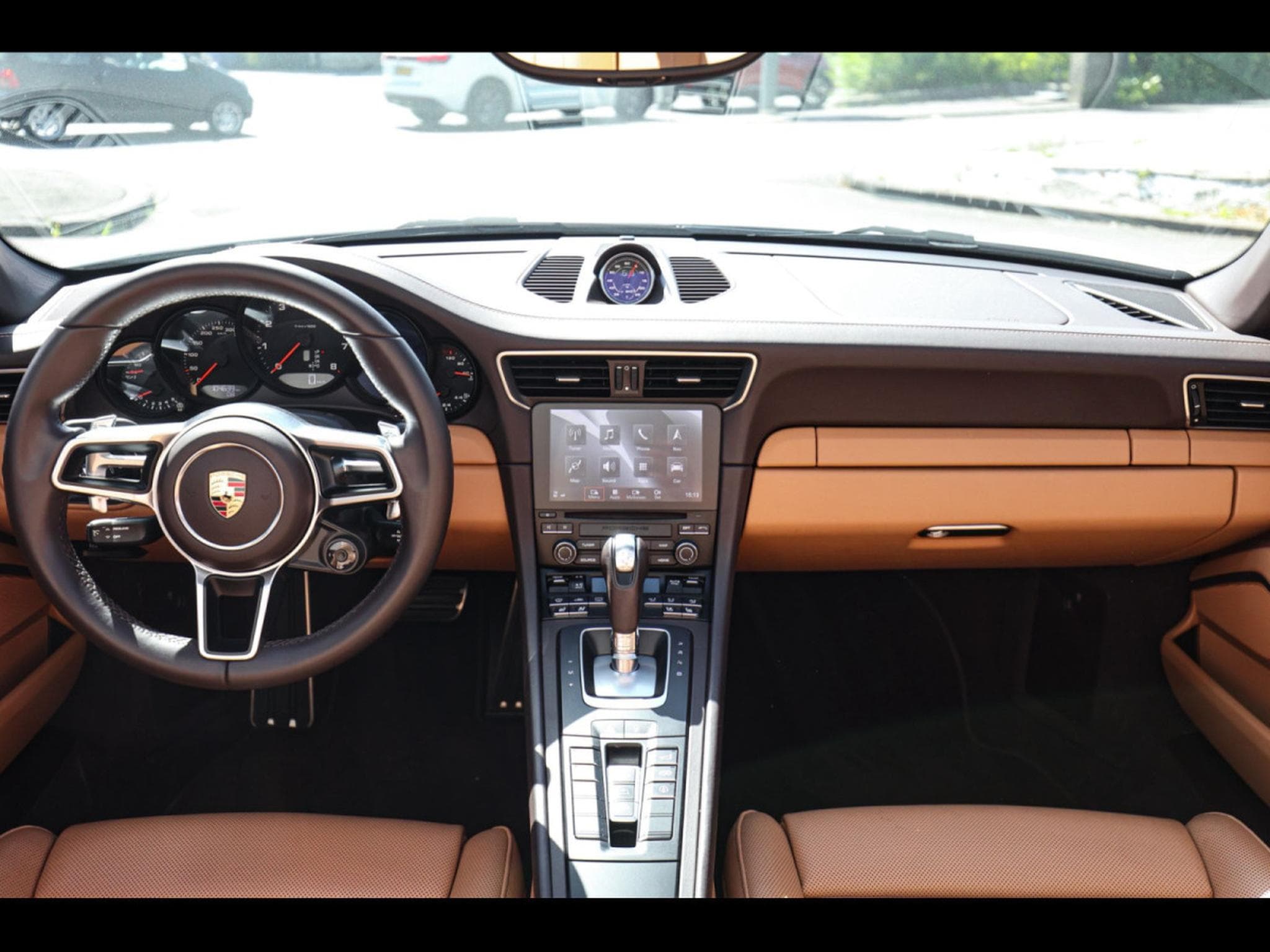Porsche 911 .2 911 CARRERA S CABRIOLET PDK – WHITE (2016) - Photo 13