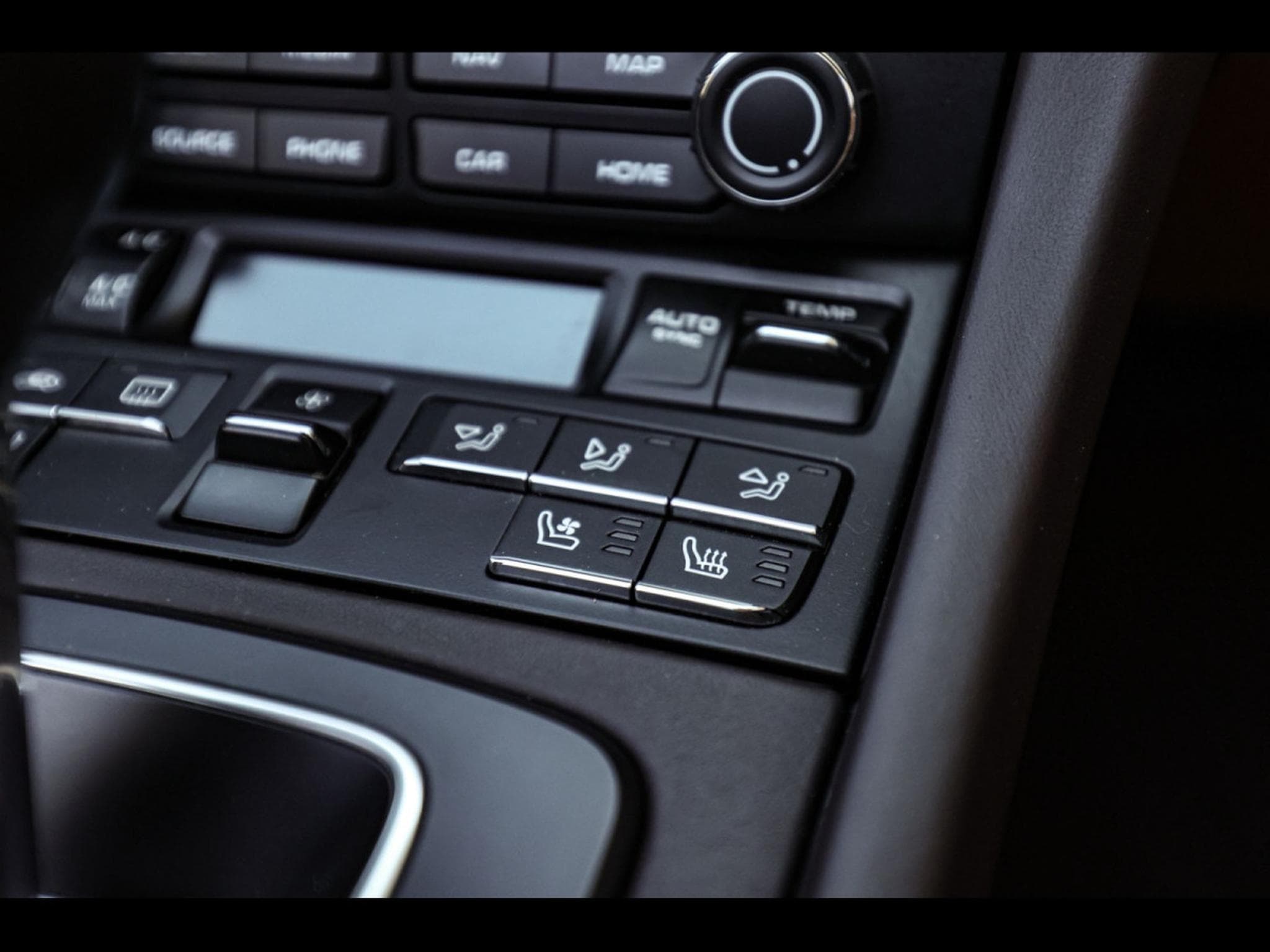 Porsche 911 .2 911 CARRERA S CABRIOLET PDK – WHITE (2016) - Photo 18