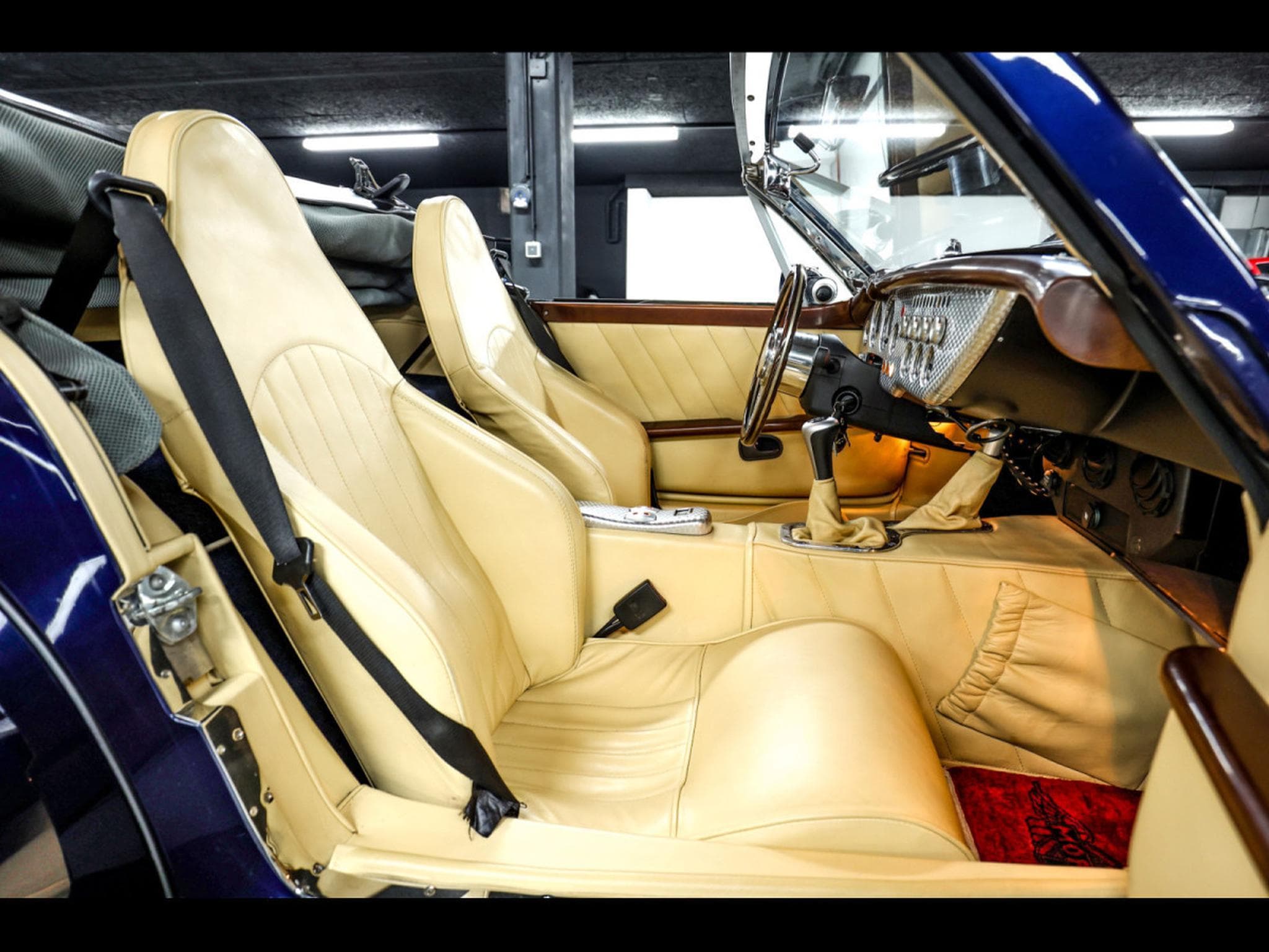 Morgan Aero 8 4.4 V8°MANUELLE 6 - MENDIP BLUE PEINTURE ASTON MARTIN (2004) - Photo 21