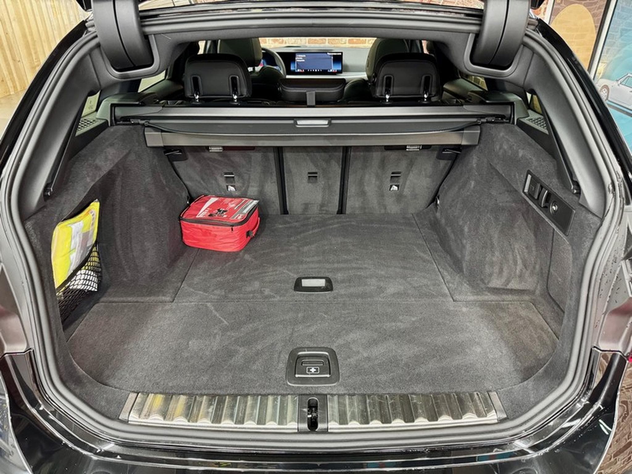 BMW 320 320dA Touring 2.0 190cv Auto M-SPORT (2024) - Photo 7