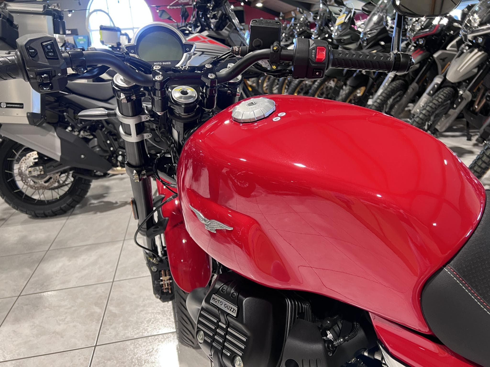 Moto Guzzi V7 SPORT (2026) - Photo 6