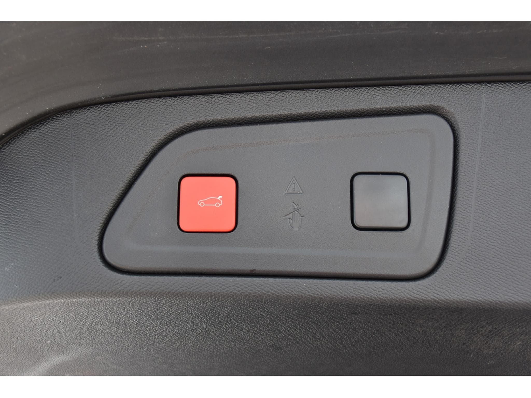 Citroën C5 Aircross 1.2 PureTech Shine EAT8 ACC CUIR CAM LANE SIDE ATT RMQ (2023) - Photo 20
