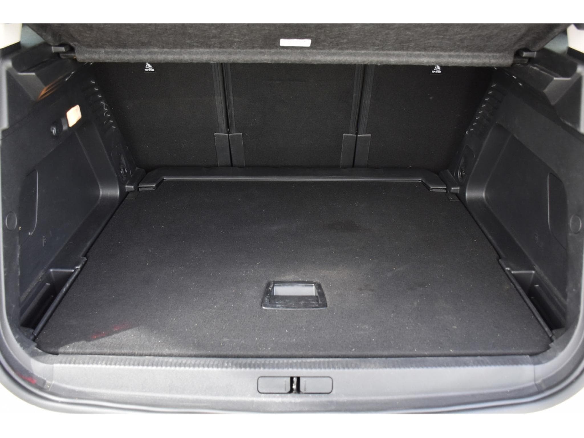 Citroën C5 Aircross 1.2 PureTech Shine EAT8 ACC CUIR CAM LANE SIDE ATT RMQ (2023) - Photo 21