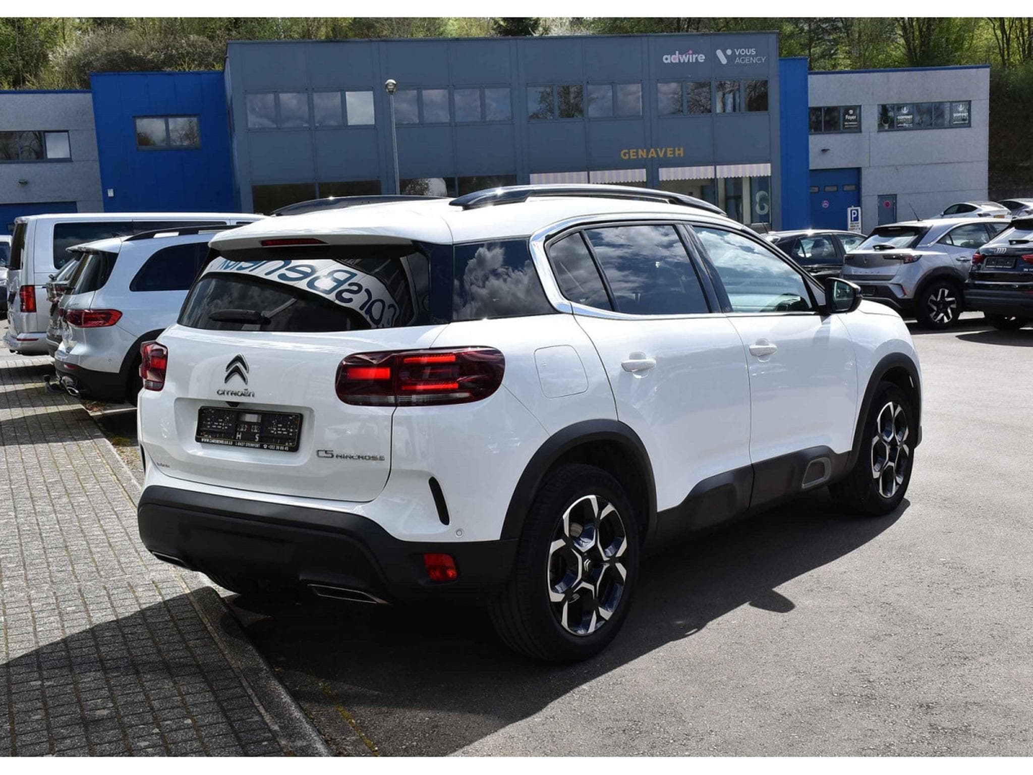 Citroën C5 Aircross 1.2 PureTech Shine EAT8 ACC CUIR CAM LANE SIDE ATT RMQ (2023) - Photo 4