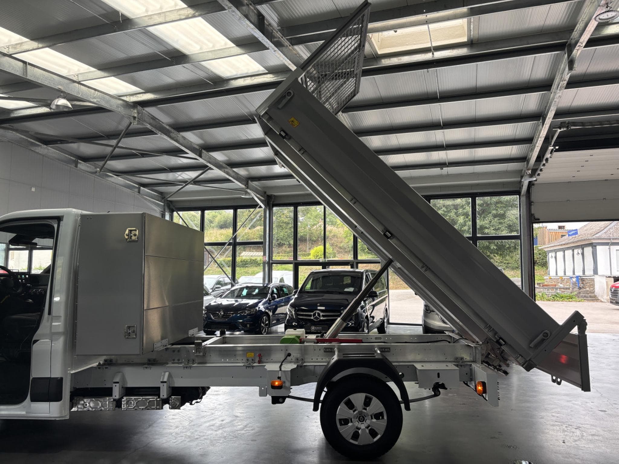 Renault Master 2.0 dCi 150ch BENNE BASCULANTE (2026) - Photo 12