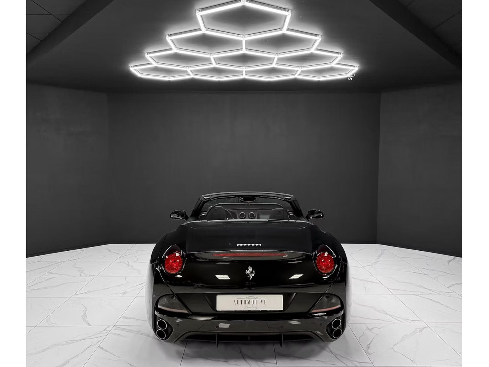 Ferrari California V8 4.3 (2010) - Photo 4