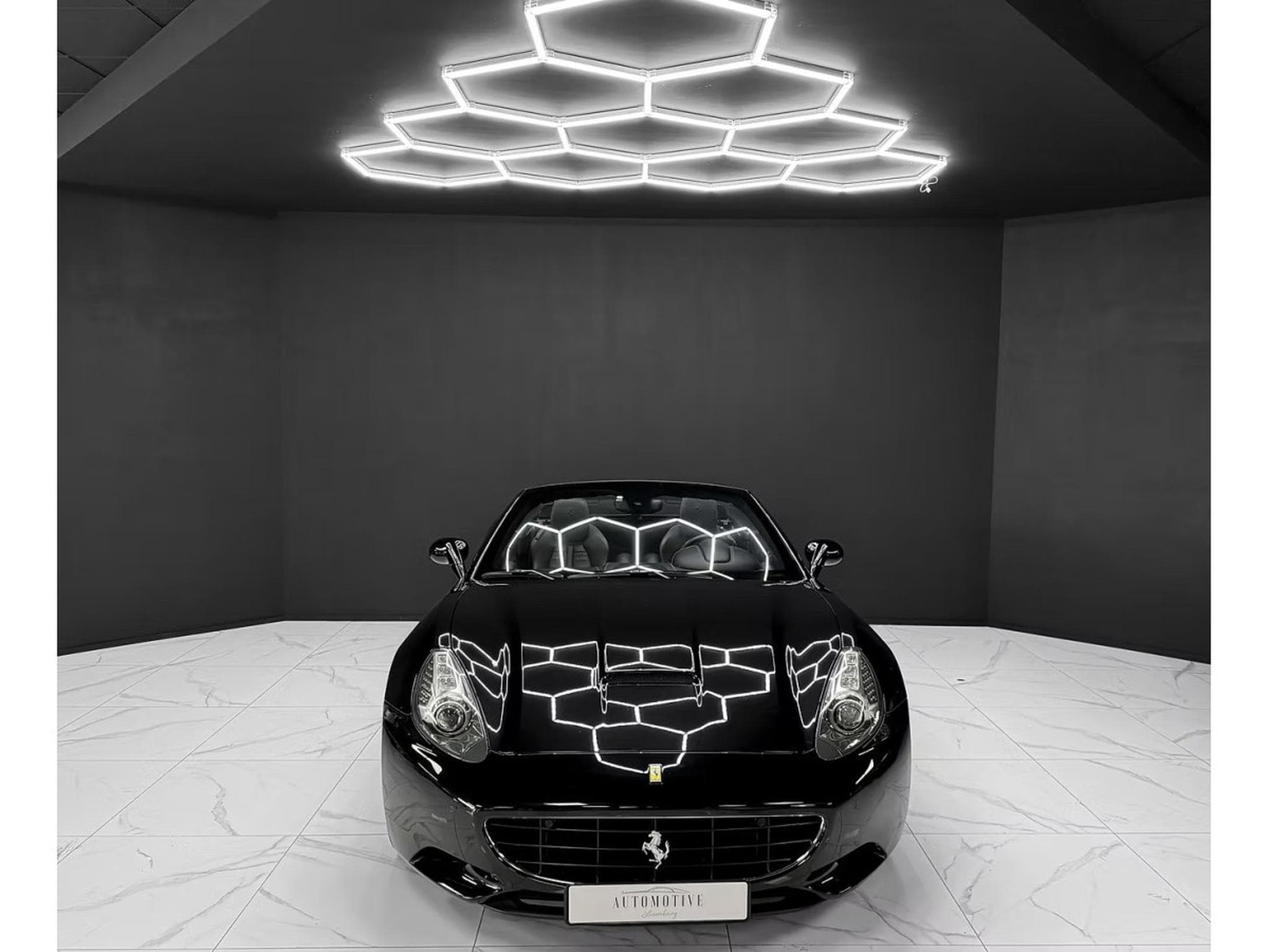 Ferrari California V8 4.3 (2010) - Photo 8