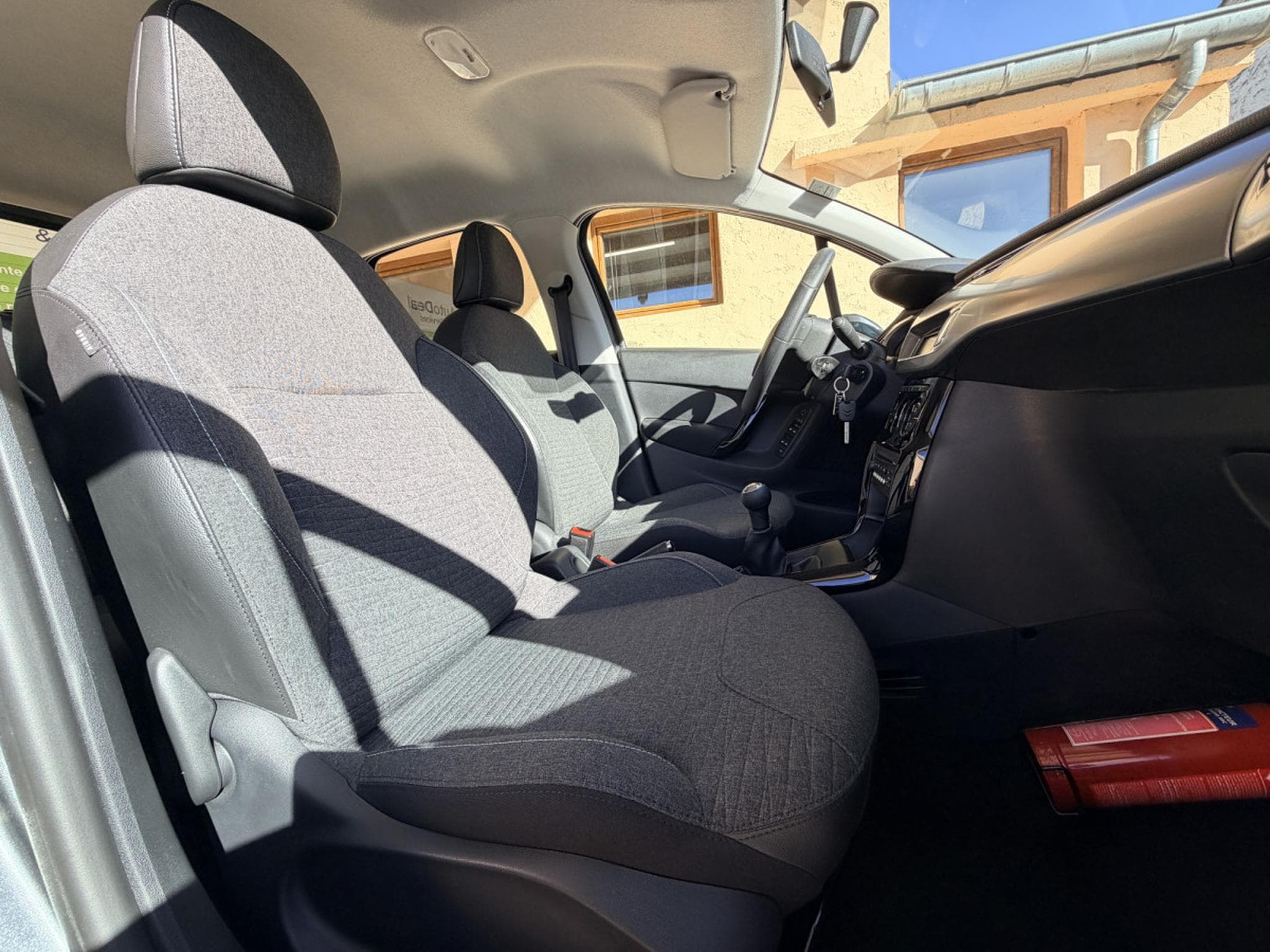 Citroën C3 1.2 ESSENCE 82CV (2016) - Photo 8