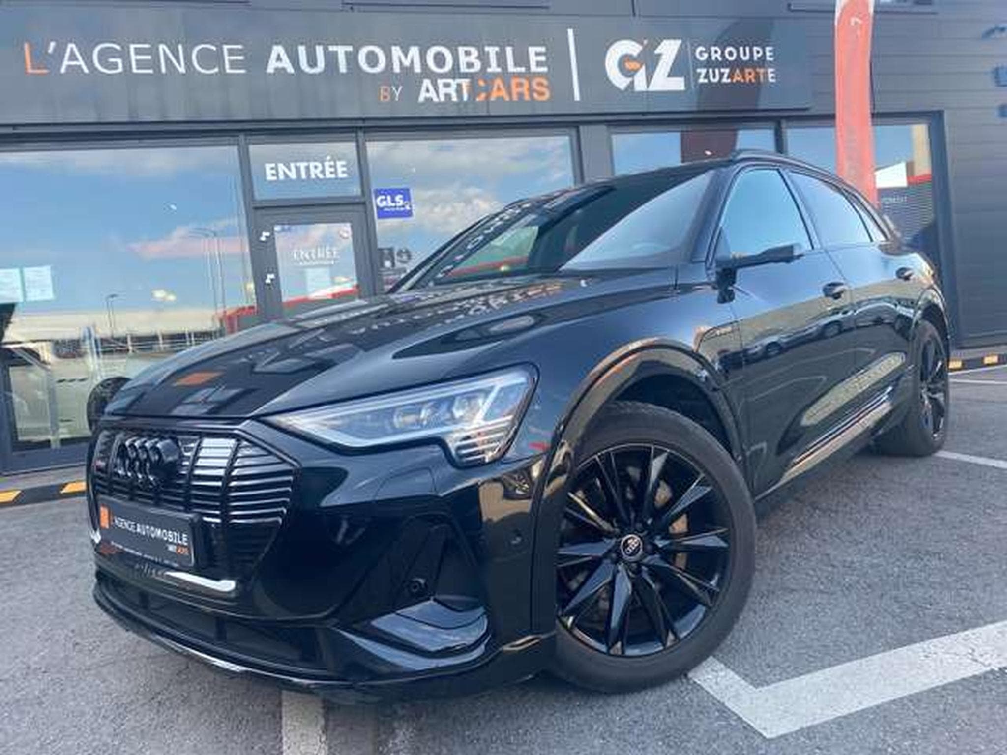 Audi e-tron Q8 e-tron 50 quattro S line (2020) - Photo 2