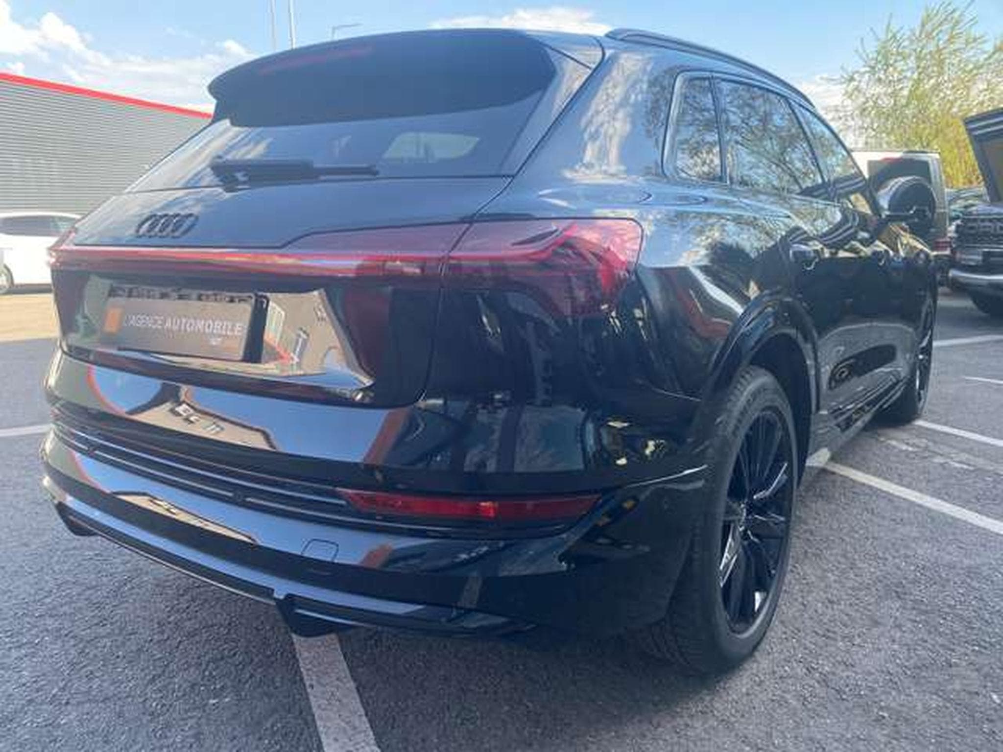 Audi e-tron Q8 e-tron 50 quattro S line (2020) - Photo 5