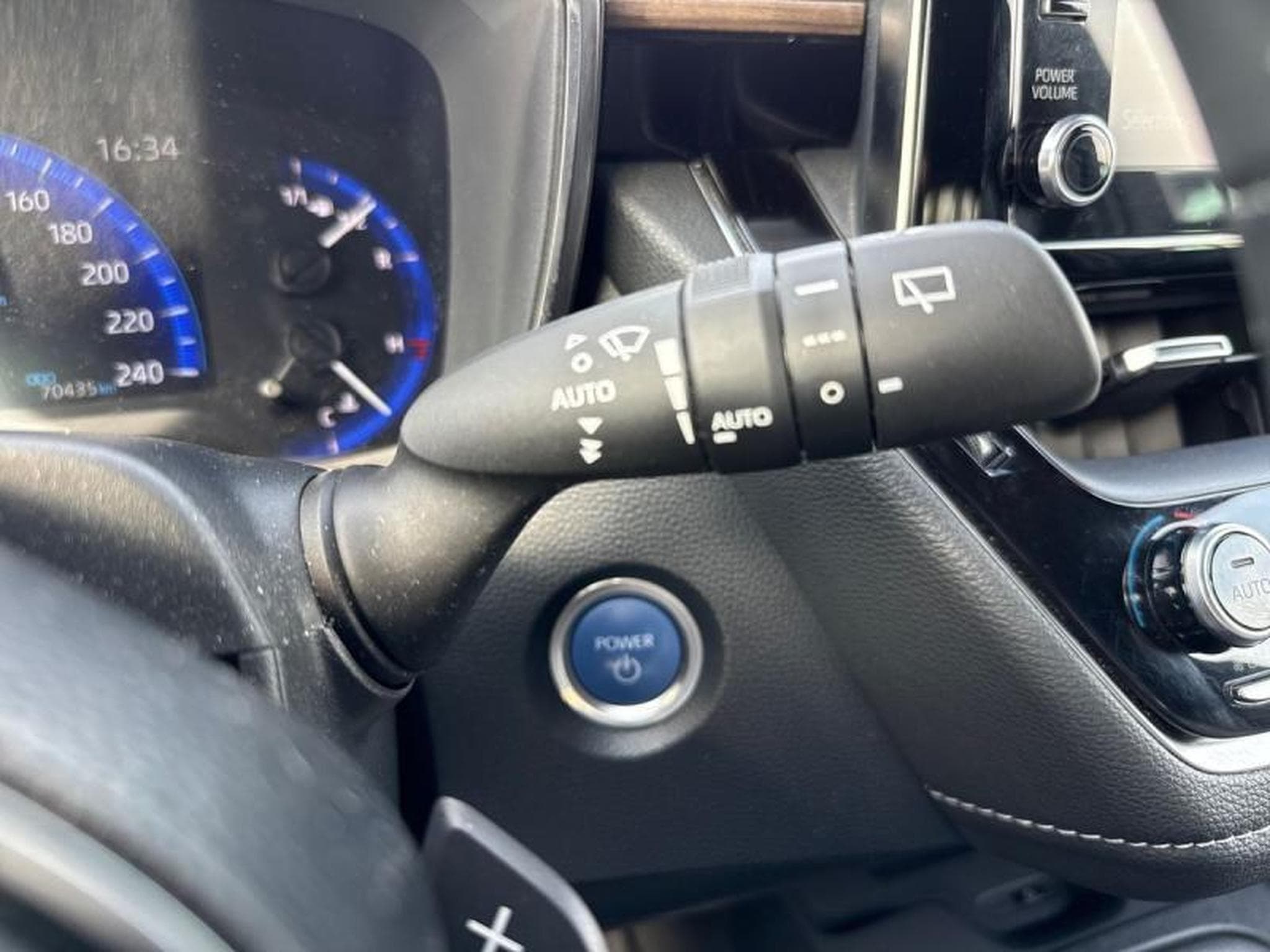 Toyota Corolla Trek (2020) - Photo 20