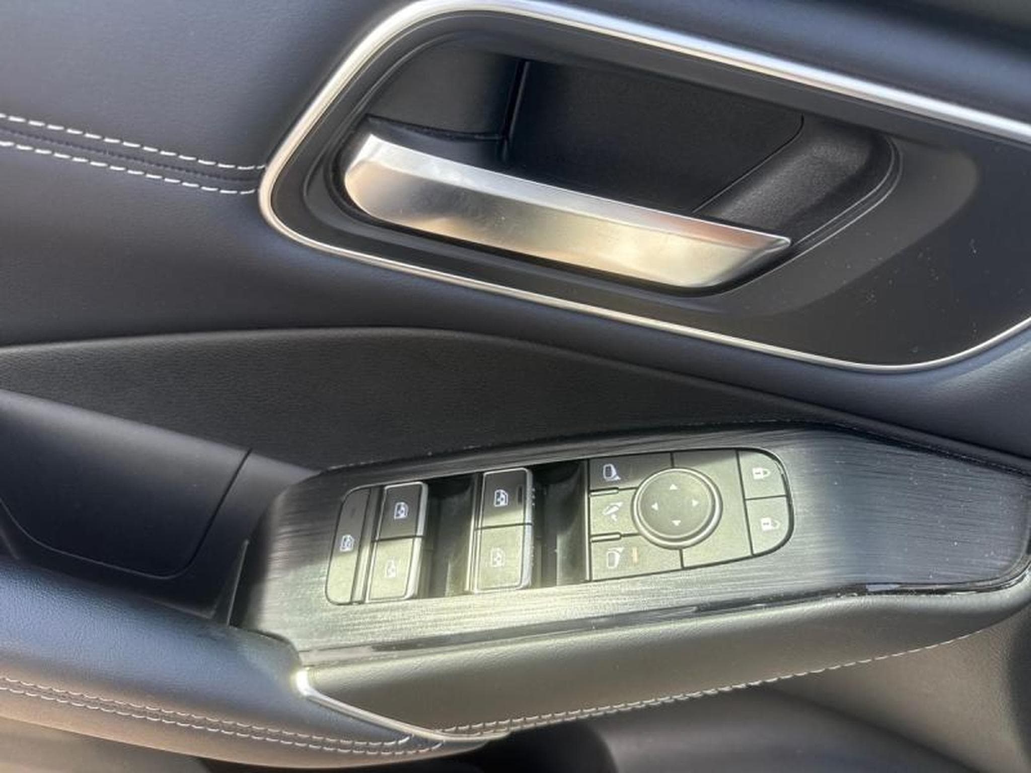 Nissan Qashqai TEKNA (2023) - Photo 25