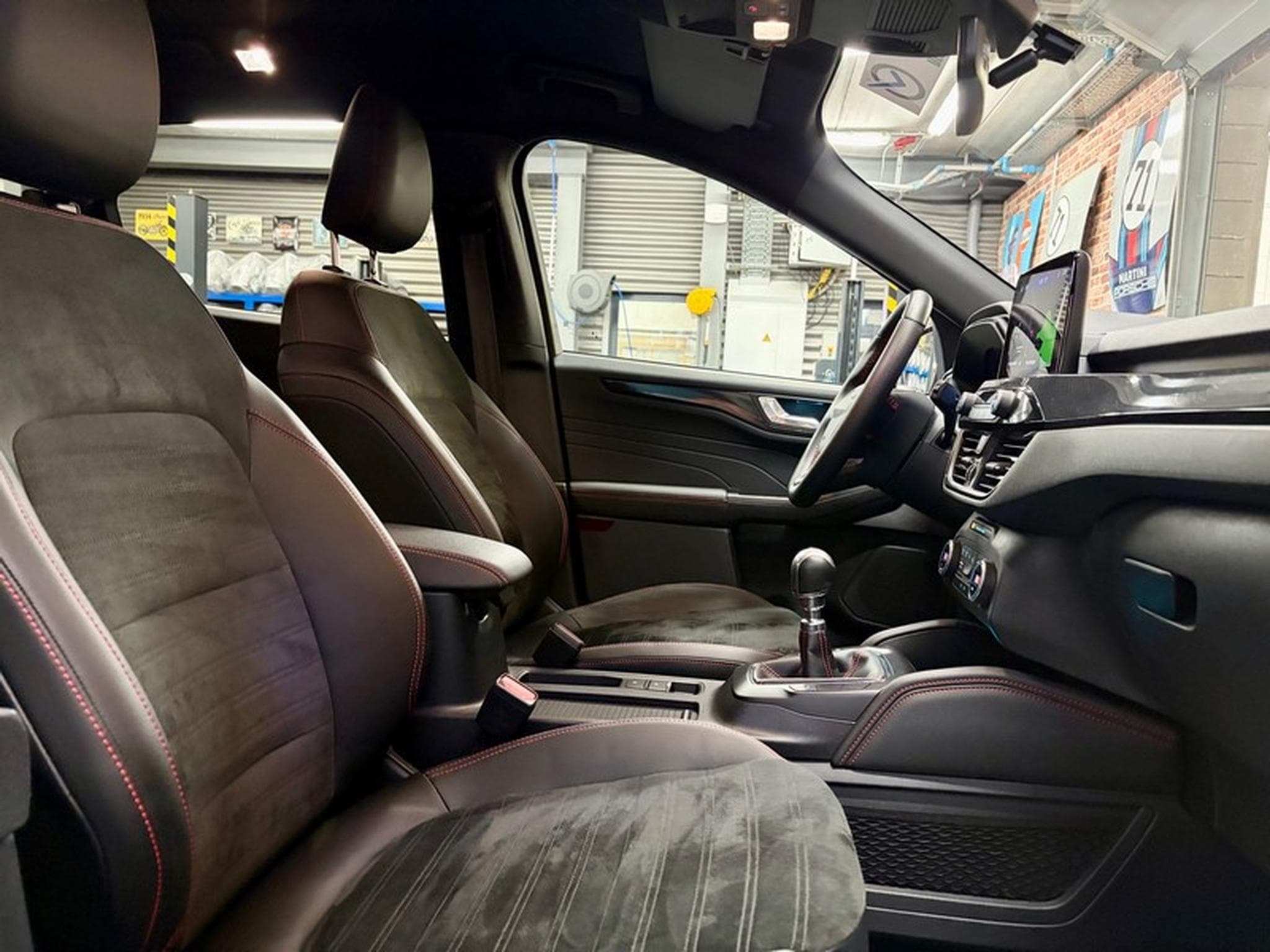 Ford Kuga Kuga 2.0 EcoBlue 150cv ST-LINE X (2022) - Photo 8