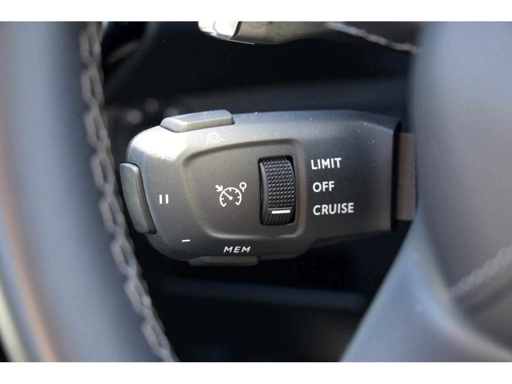 DS Automobiles DS7 BlueHDi 130 Aut. Etoile ACC Pano Massage Nappa (2025) - Photo 12