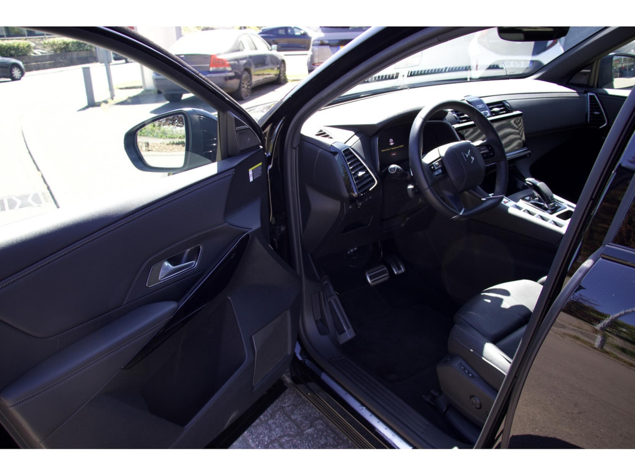 DS Automobiles DS7 BlueHDi 130 Aut. Etoile ACC Pano Massage Nappa (2025) - Photo 4