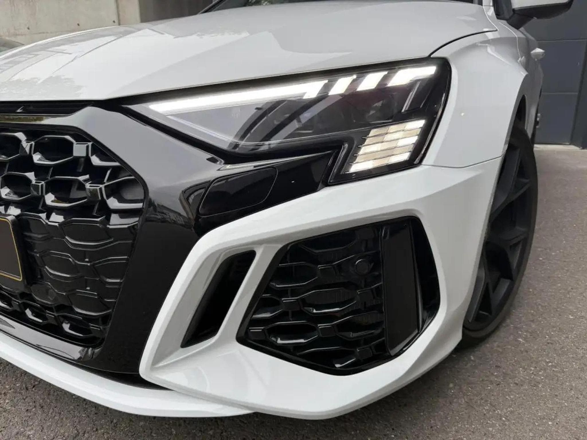 Audi RS3 (2024) - Photo 2