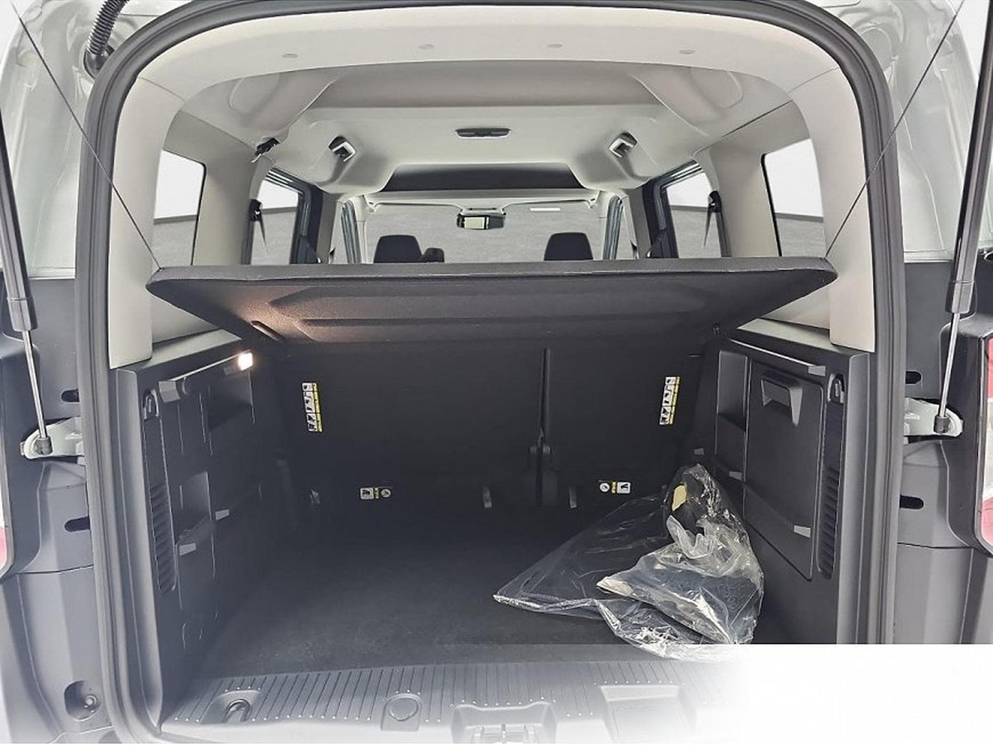 Ford Tourneo (2026) - Foto 13