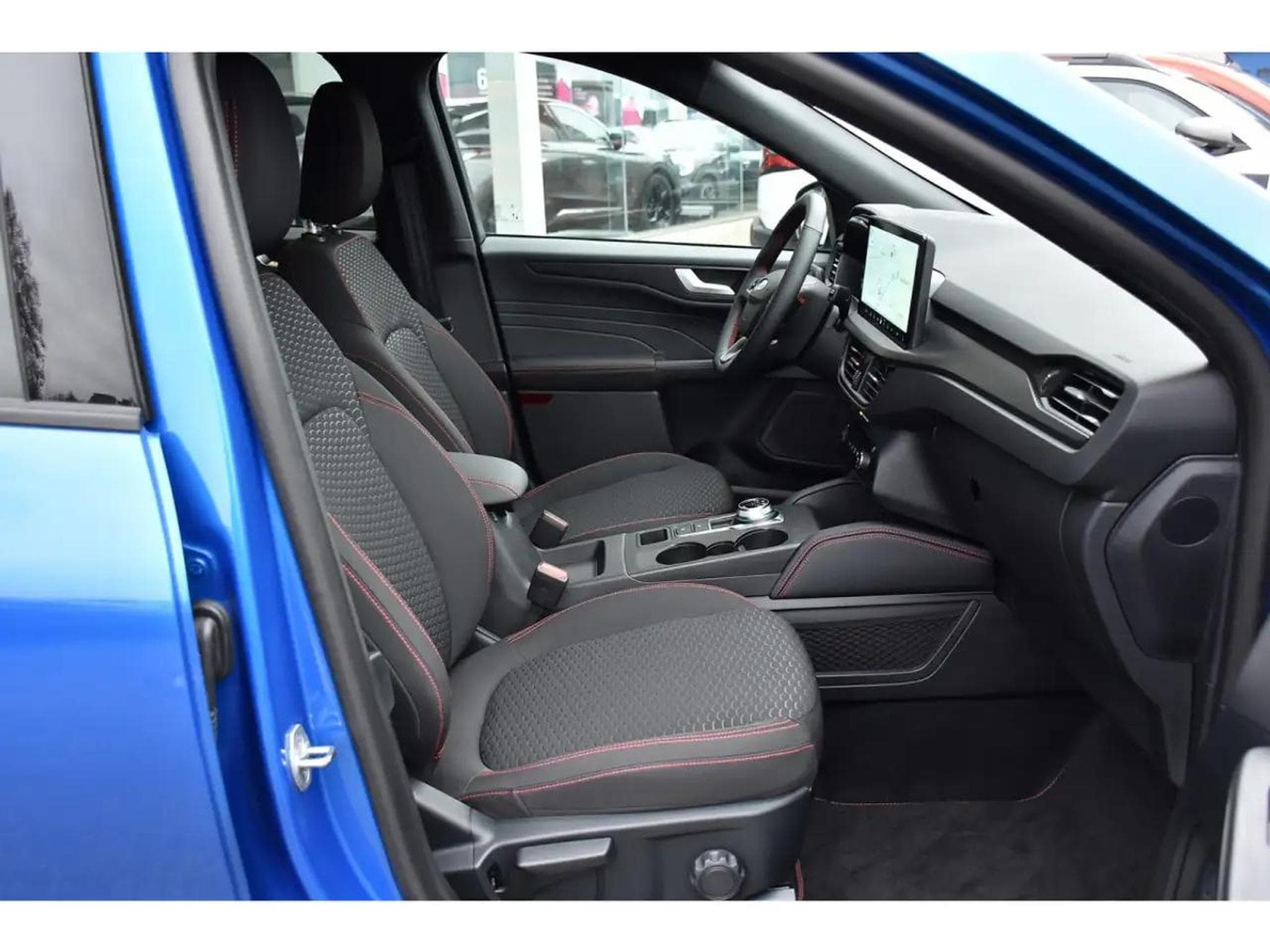 Ford Kuga (2025) - Foto 7