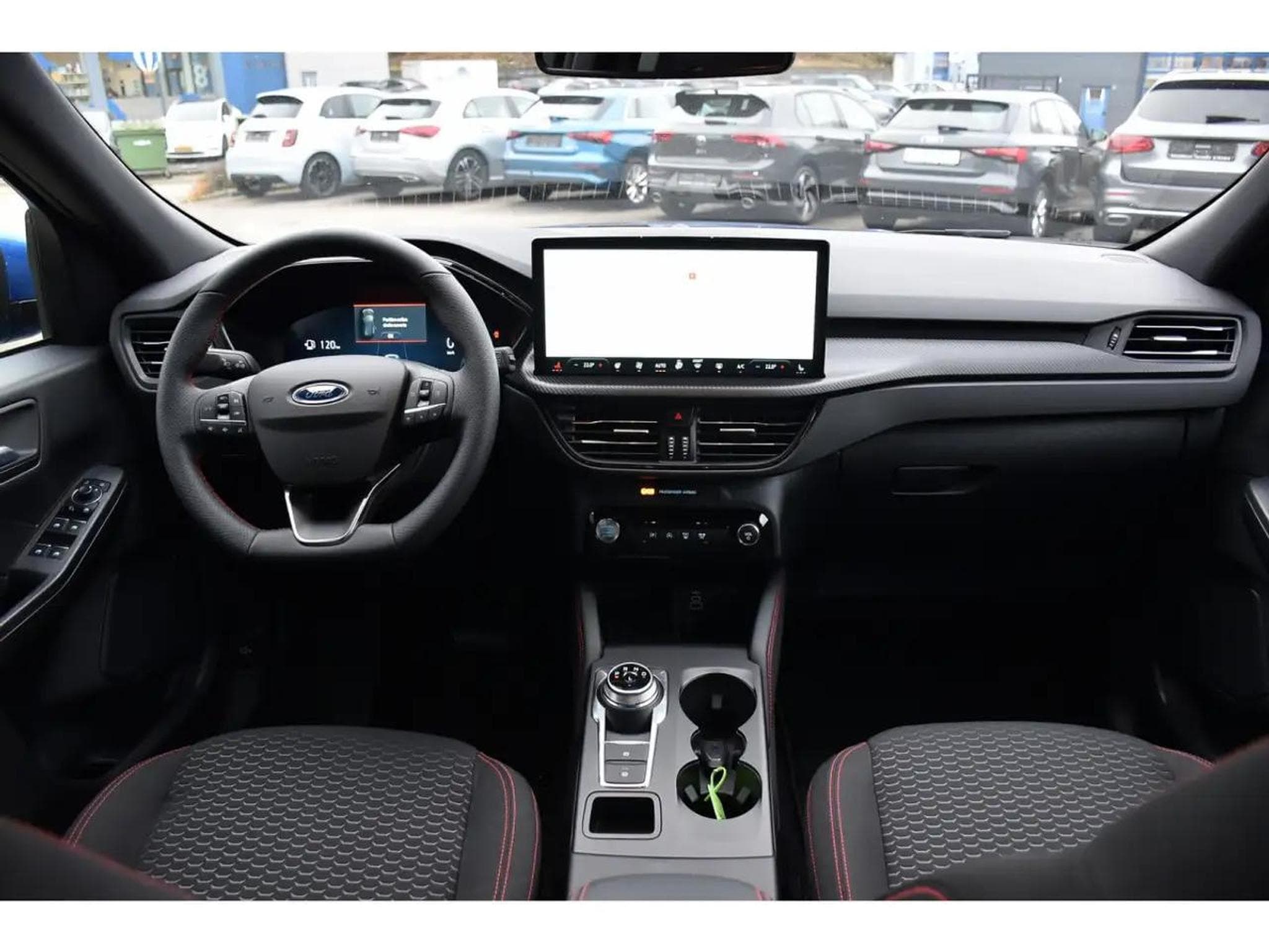 Ford Kuga (2025) - Foto 9