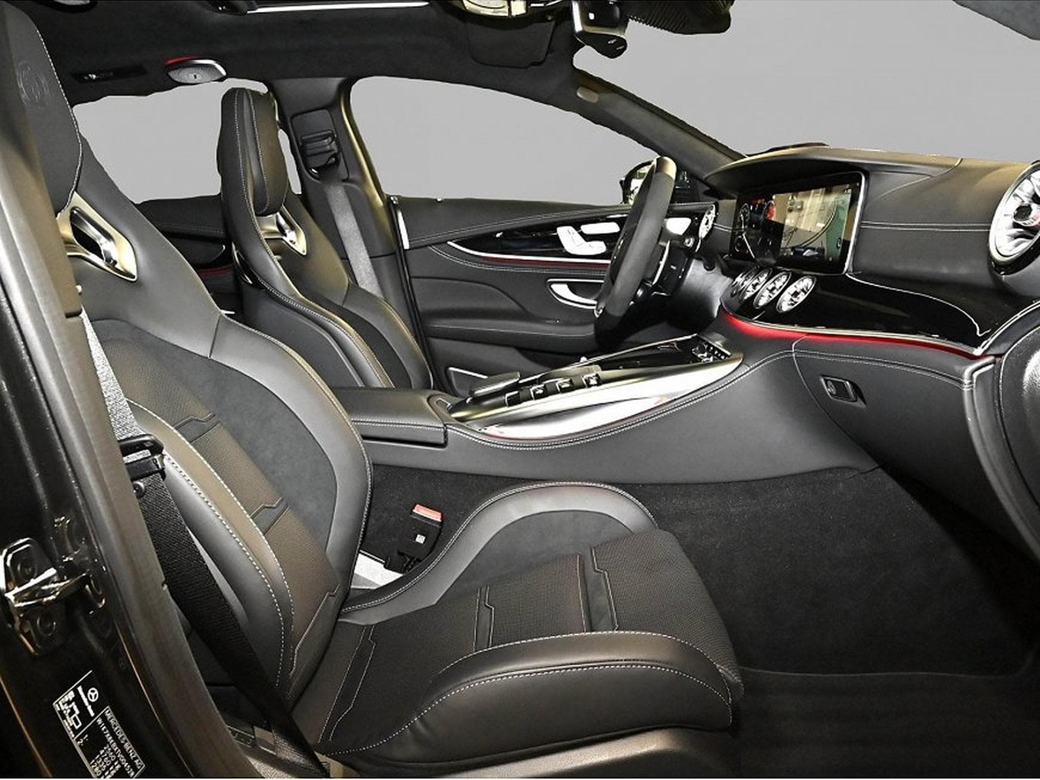 Mercedes EQ (2025) - Photo 2