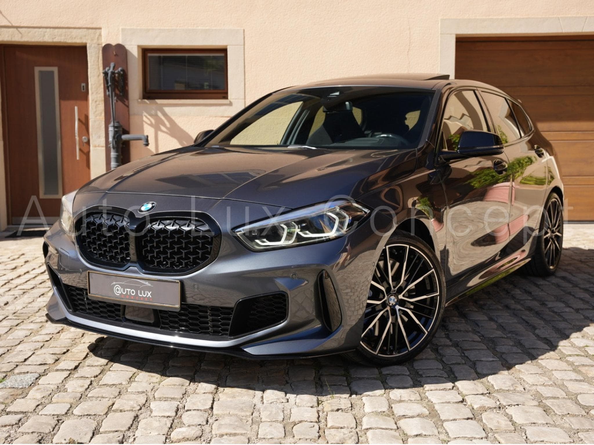 BMW M135 i xDrive Pack M Performance (2020) - Photo 1