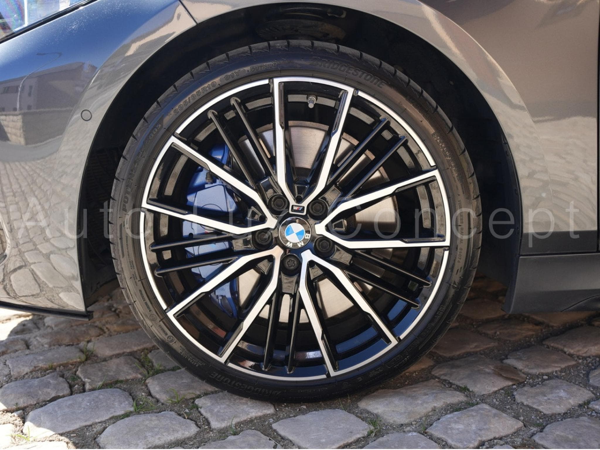 BMW M135 i xDrive Pack M Performance (2020) - Photo 12