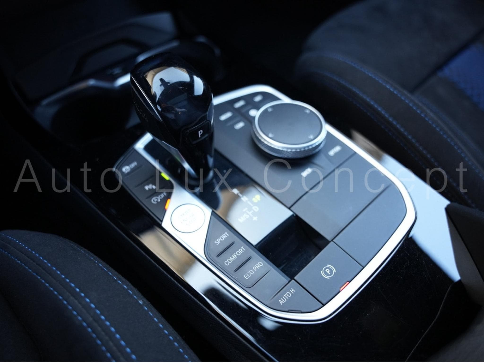 BMW M135 i xDrive Pack M Performance (2020) - Photo 21