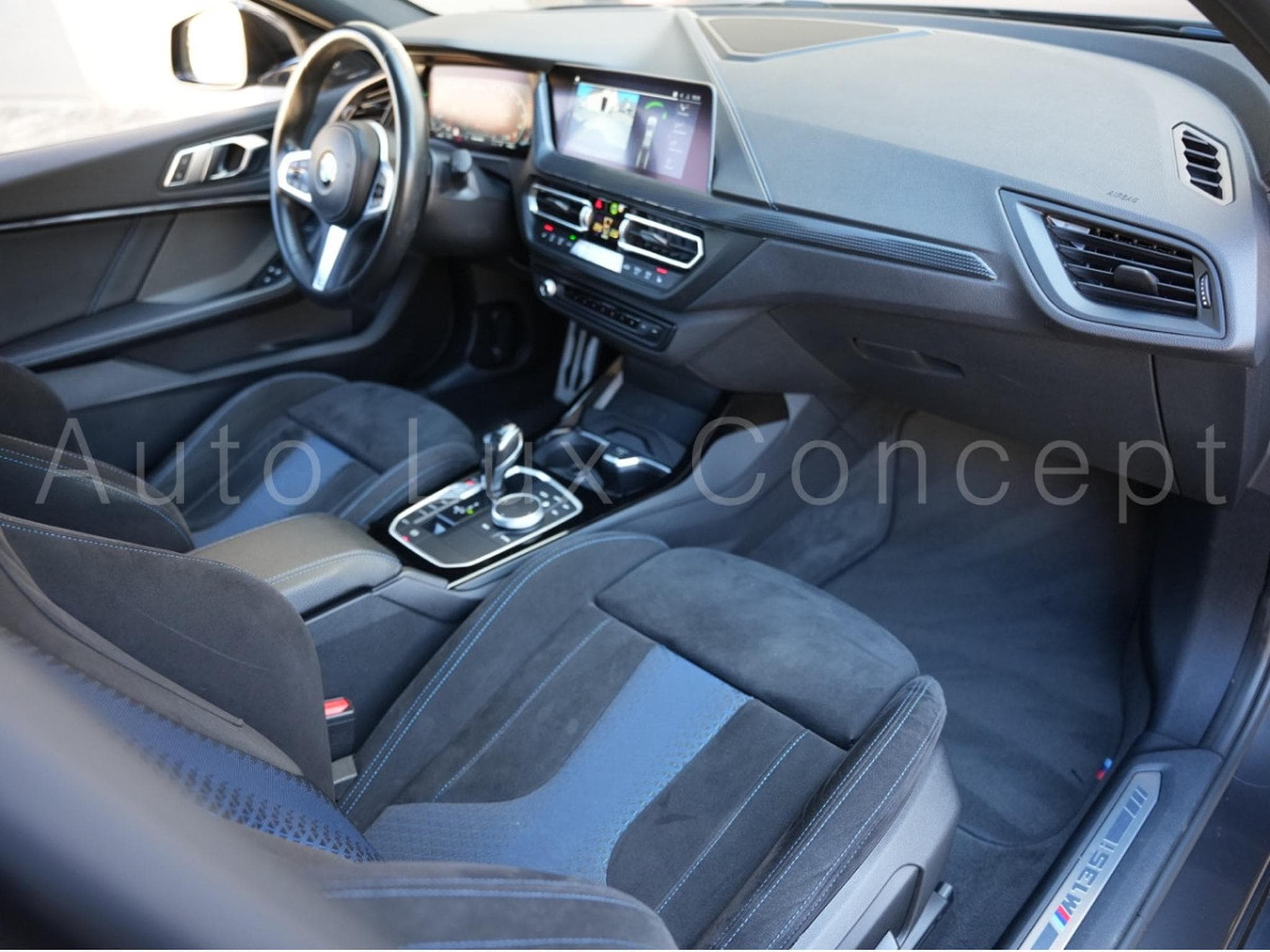 BMW M135 i xDrive Pack M Performance (2020) - Photo 6