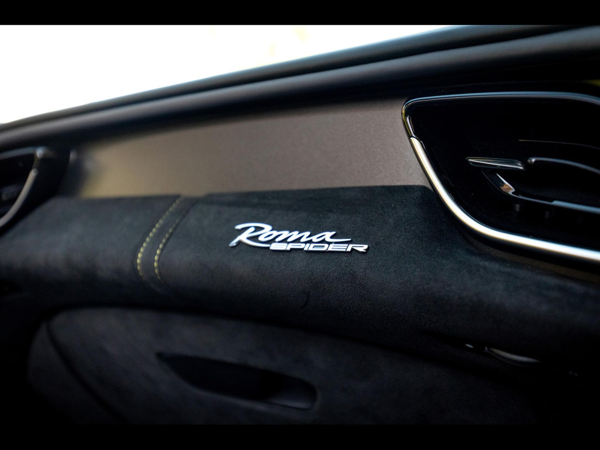 Ferrari Roma SPIDER 3.9 V8 620 - BLU POZZI 520 – FULL PPF (2026) - Foto 15