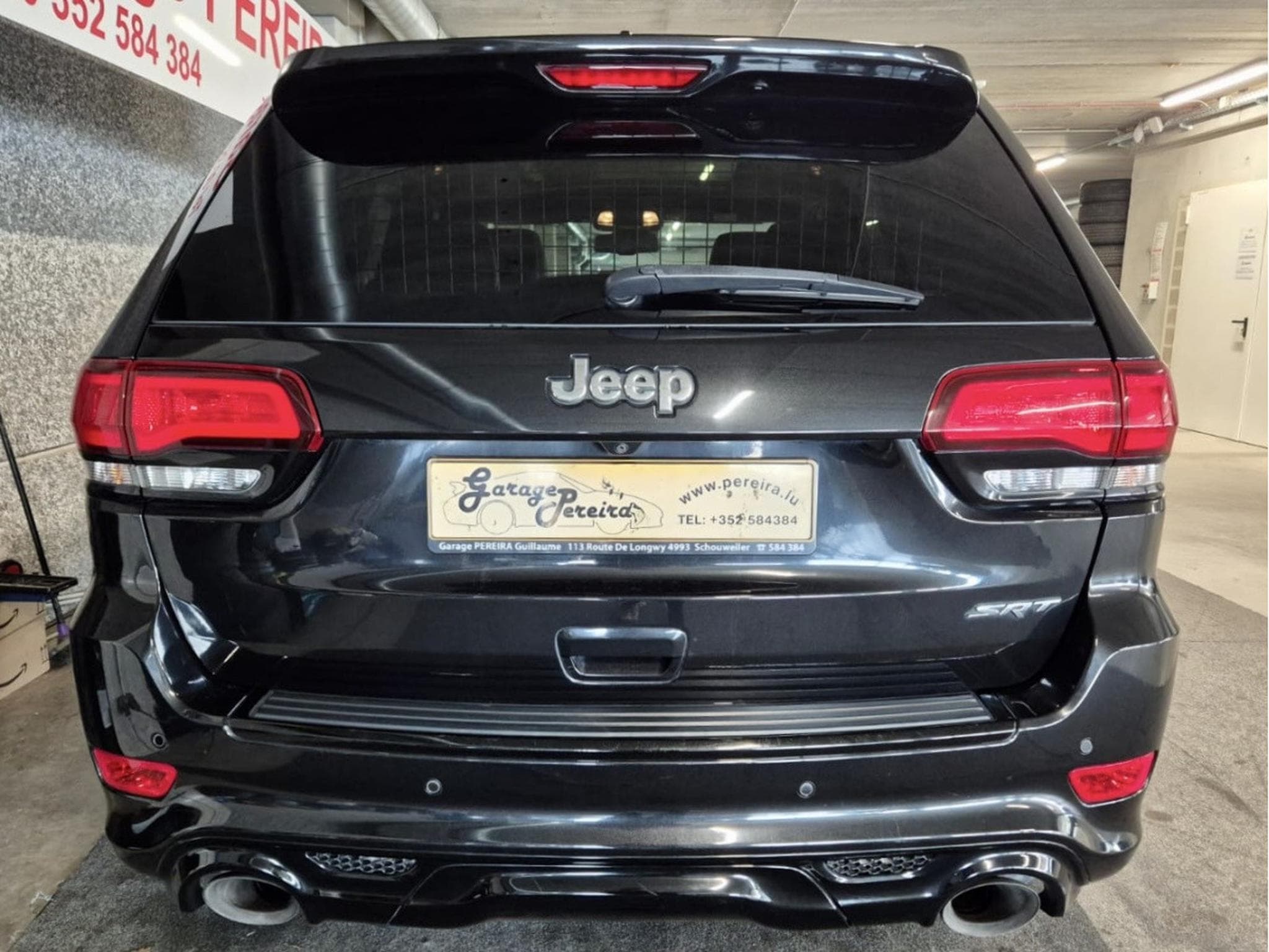 Jeep Cherokee 6.4l V8 HEMI SRT NAVI CUIR PANO 1 HAND (2015) - Foto 3