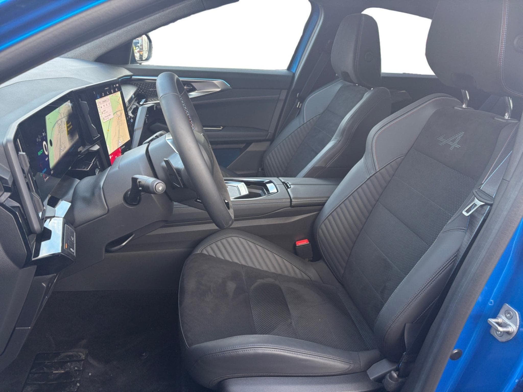 Renault Rafale Esprit Alpine E-tech full hybrid 4Control (2024) - Photo 8