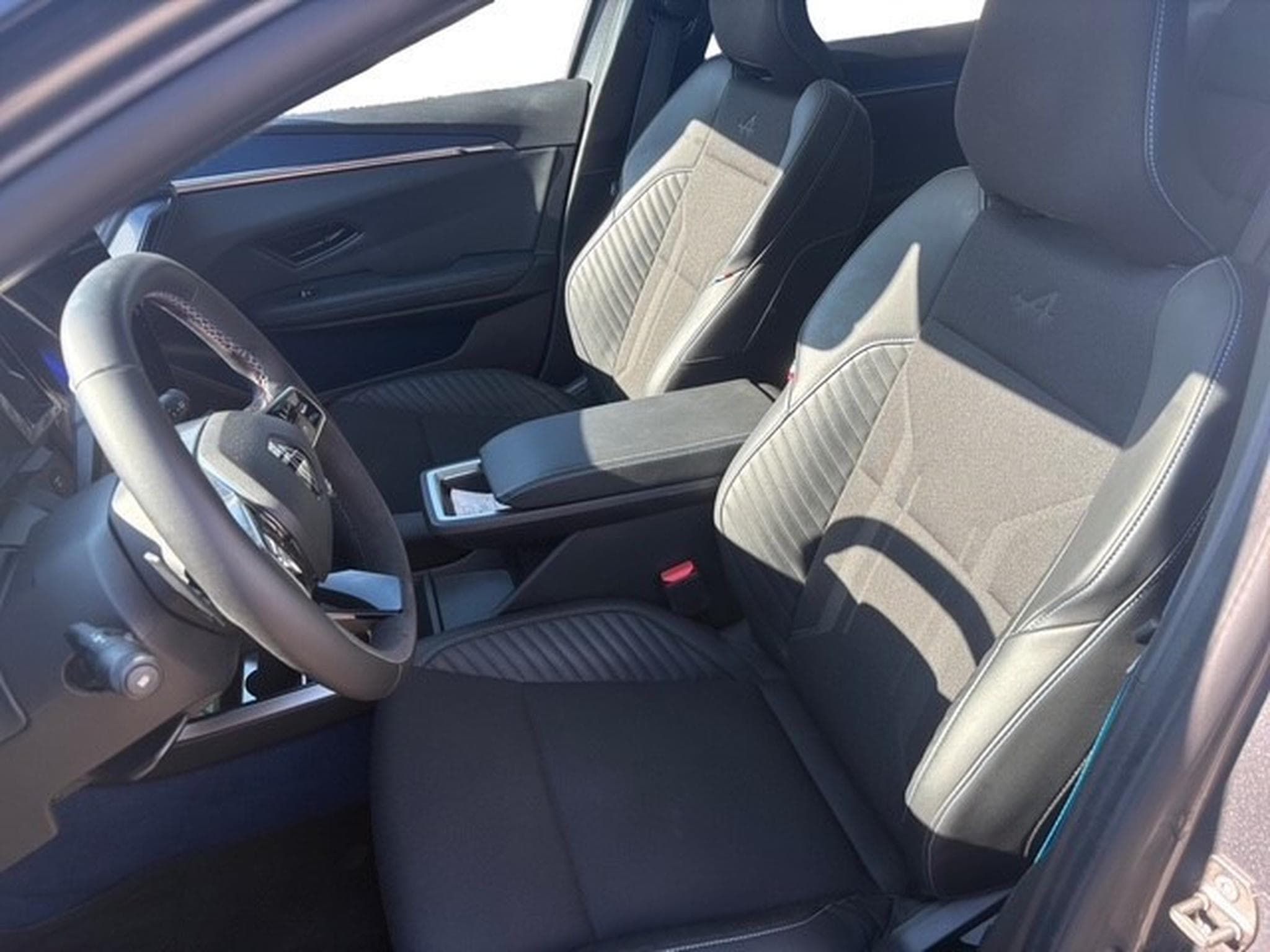 Renault Scenic ESPRIT ALPINE 220 LONG RANGE (2024) - Photo 5