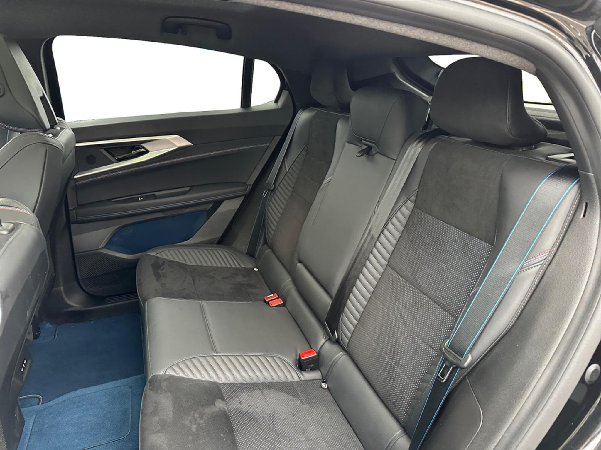 Renault Rafale 1.2 E-Tech atelier Alpine E-Tech 4x4 plug-in hybrid 300 hp (2024) - Photo 9