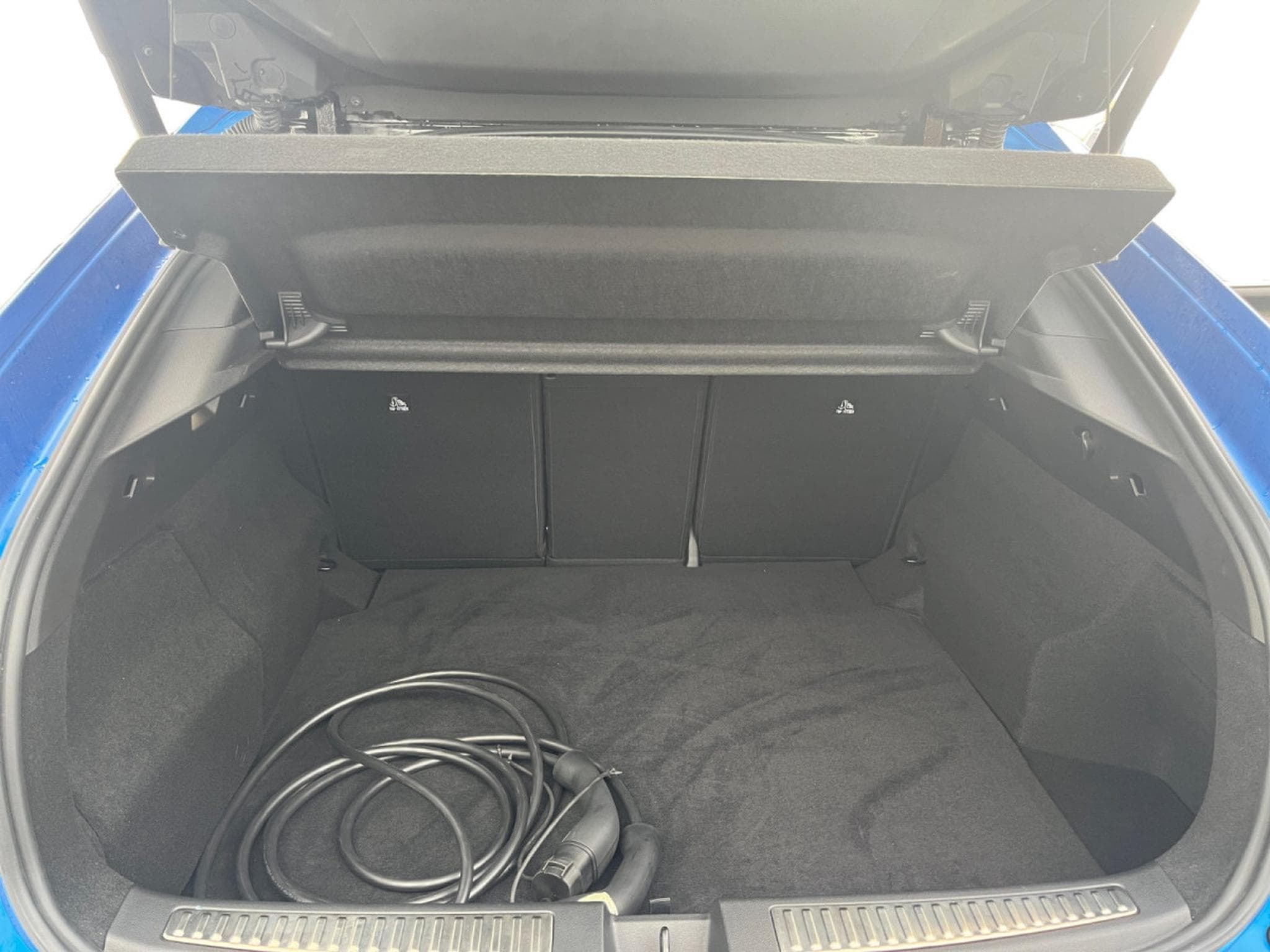 Renault Rafale 1.2 E-Tech atelier Alpine E-Tech 4x4 plug-in hybrid 300 hp (2026) - Photo 11