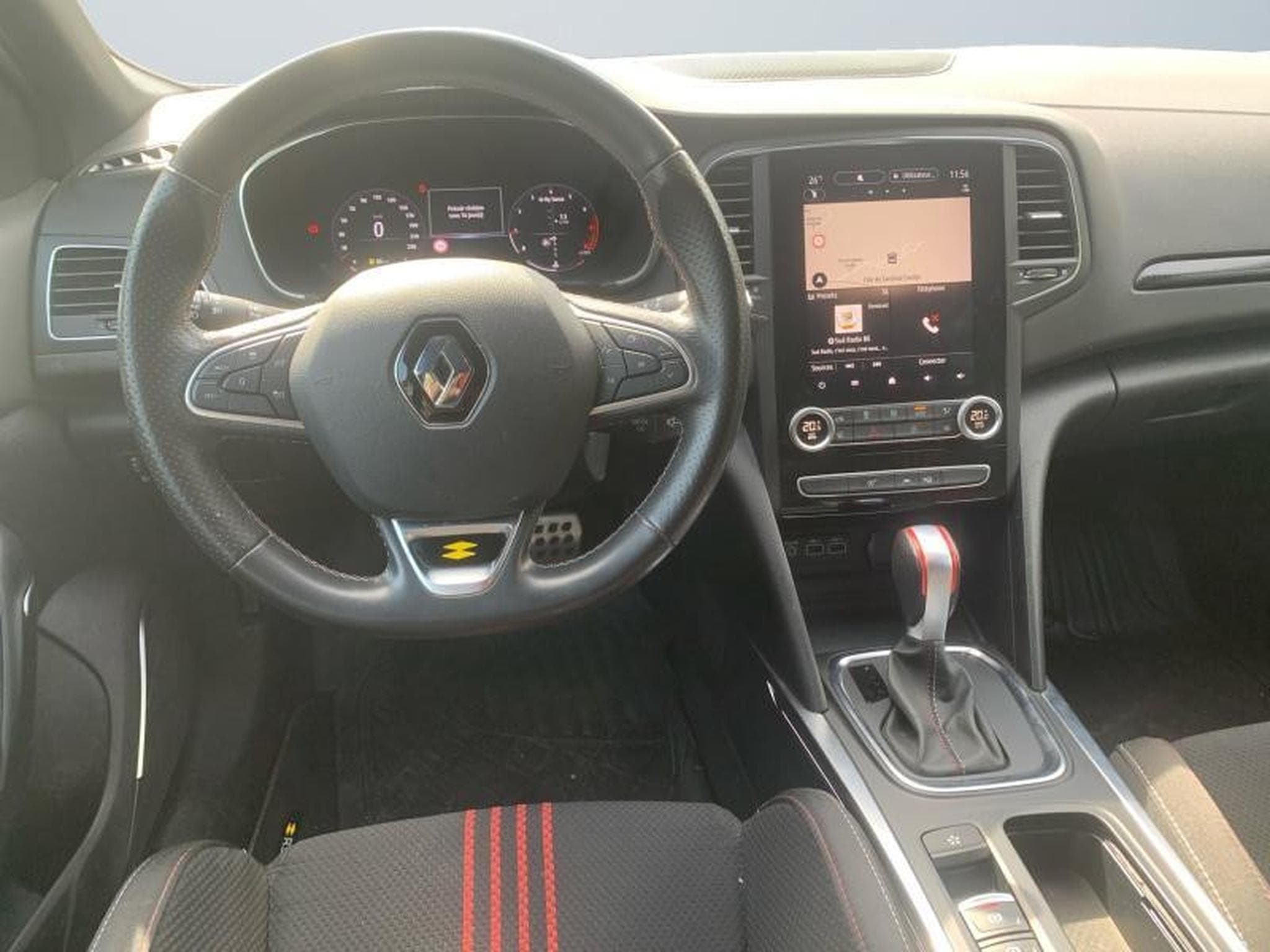 Renault Megane 1.33 TCe R.S. Line EDC (2021) - Photo 10