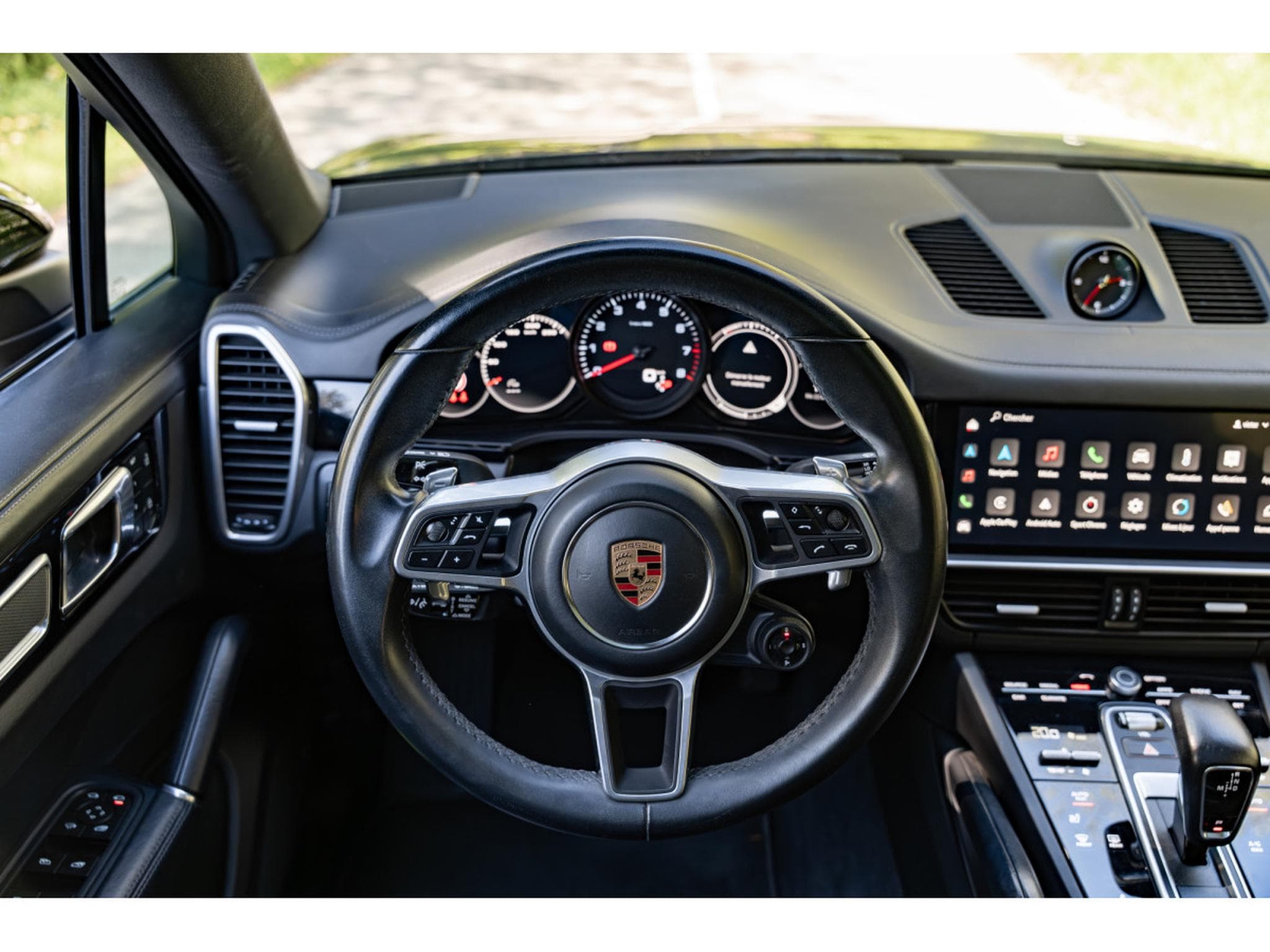 Porsche Cayenne Coupé Platinum Edition (2022) - Photo 8