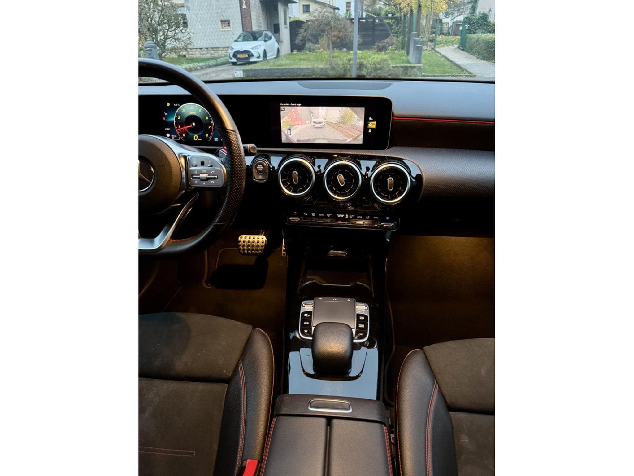 Mercedes A 200 AMG-Line 163 7G-tronic Sportabgas (2019) - Photo 8